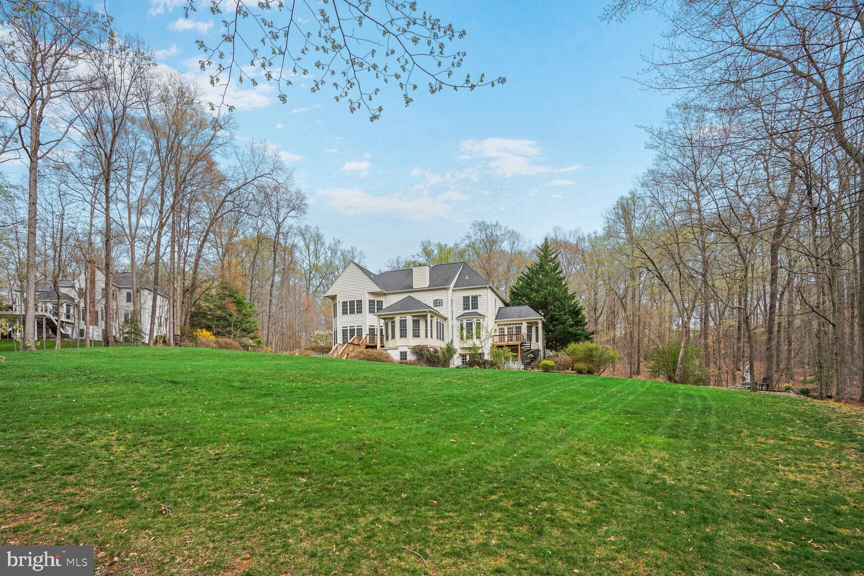 ESTATES AT ROSELAND - Residential