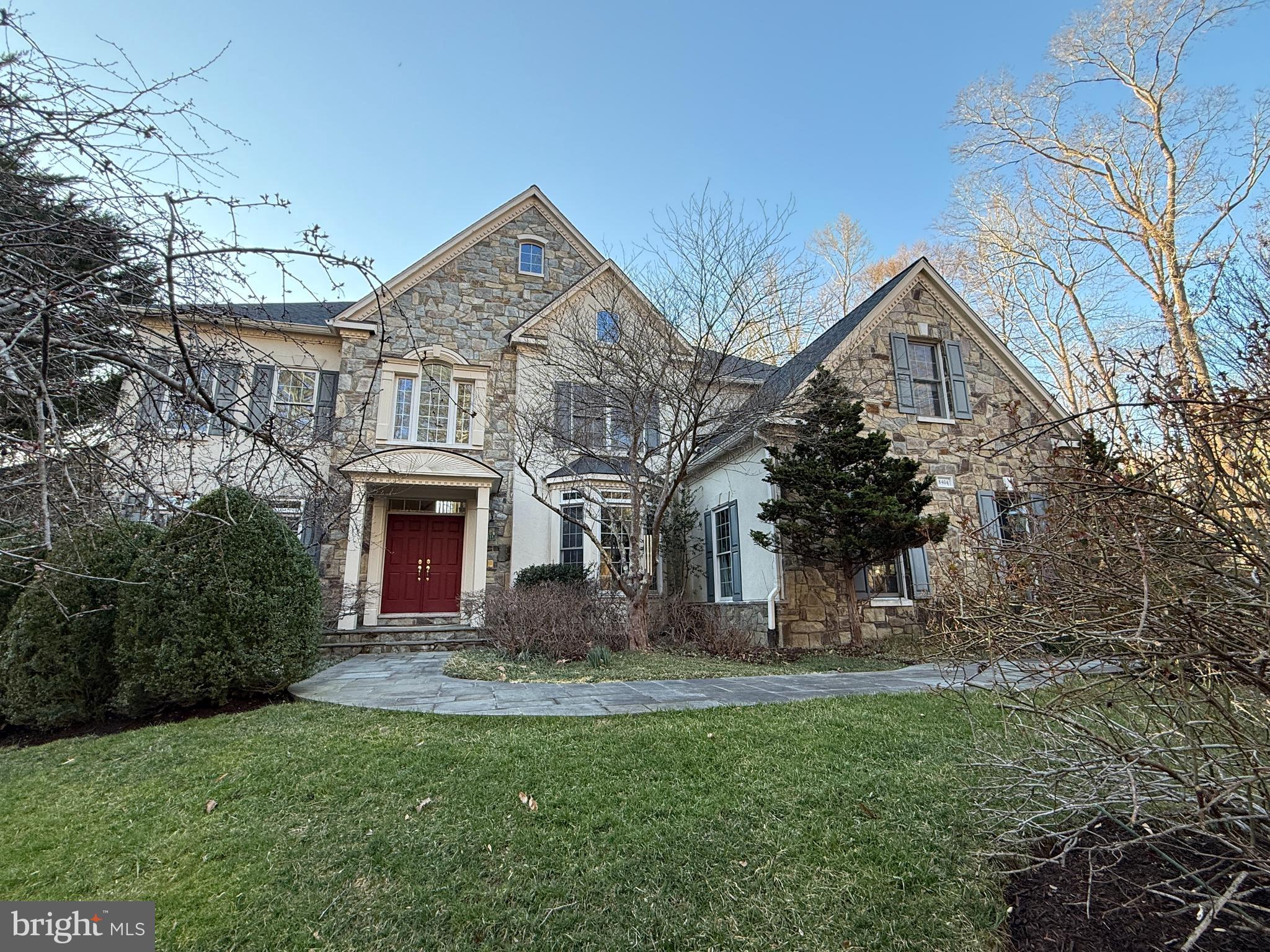 ESTATES AT ROSELAND - Residential