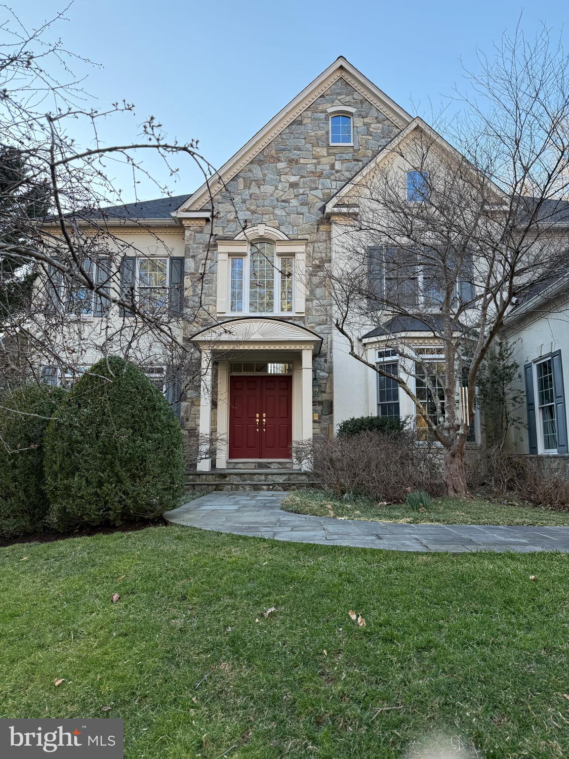 ESTATES AT ROSELAND - Residential