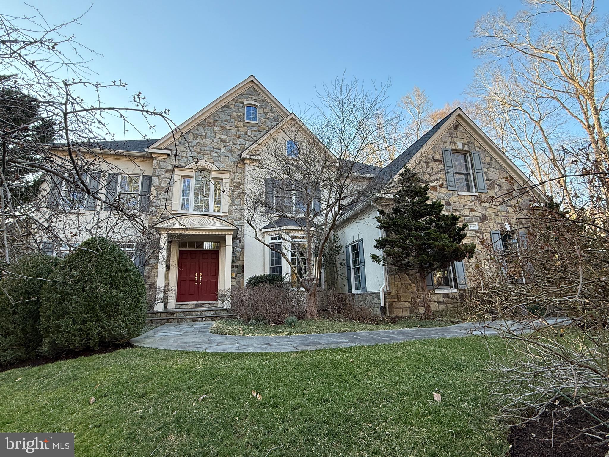 ESTATES AT ROSELAND - Residential