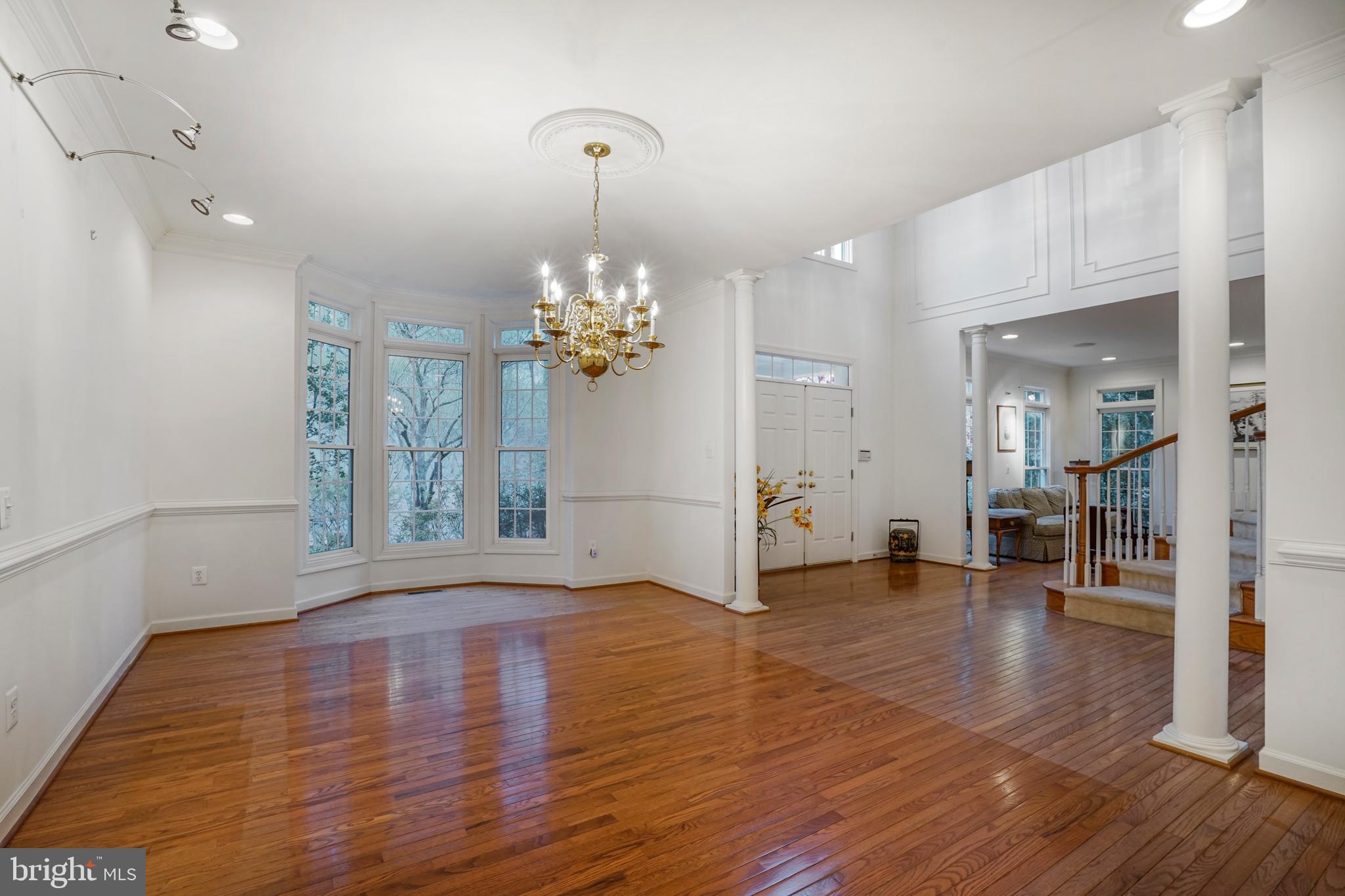 ESTATES AT ROSELAND - Residential