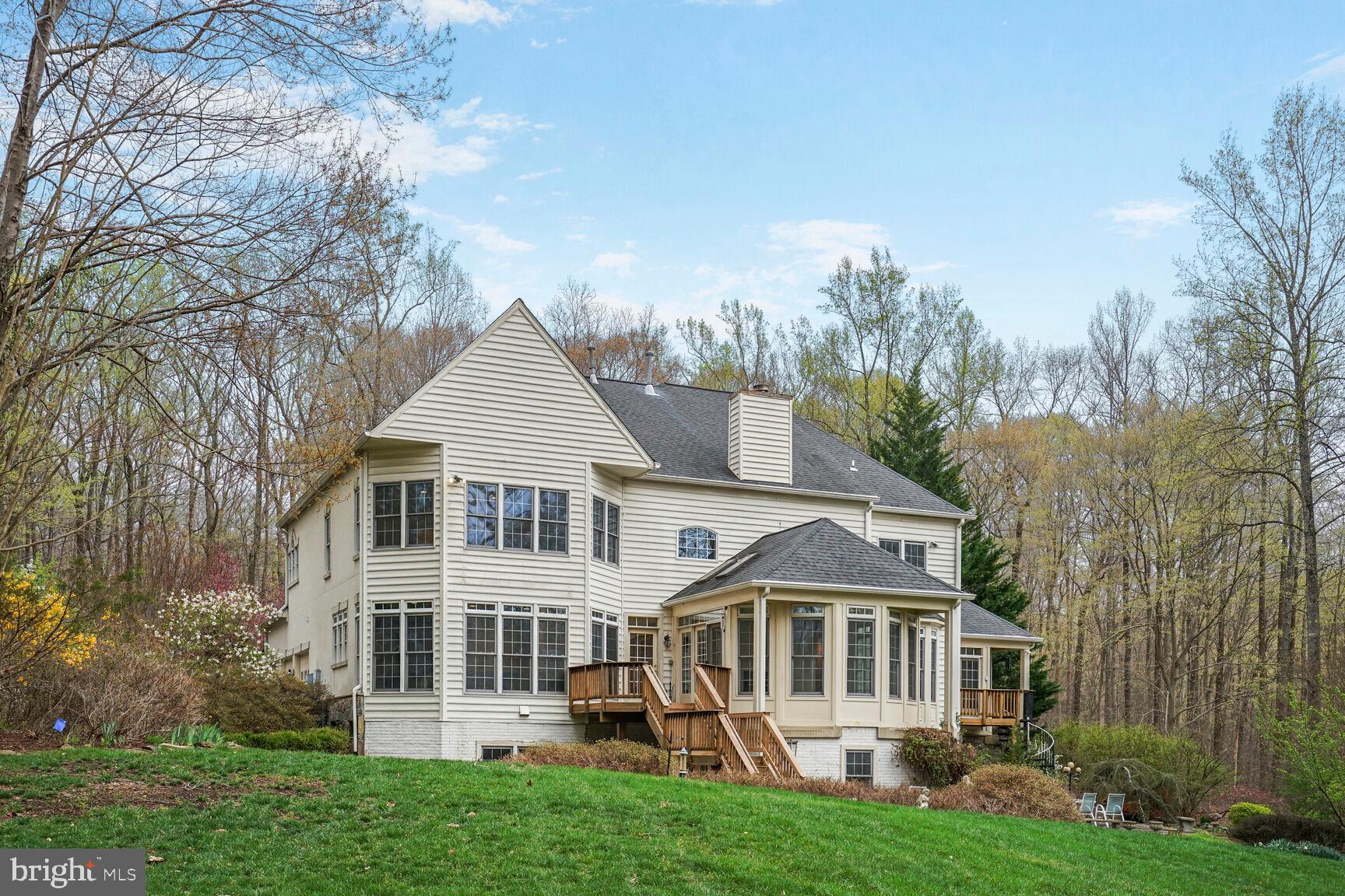 ESTATES AT ROSELAND - Residential