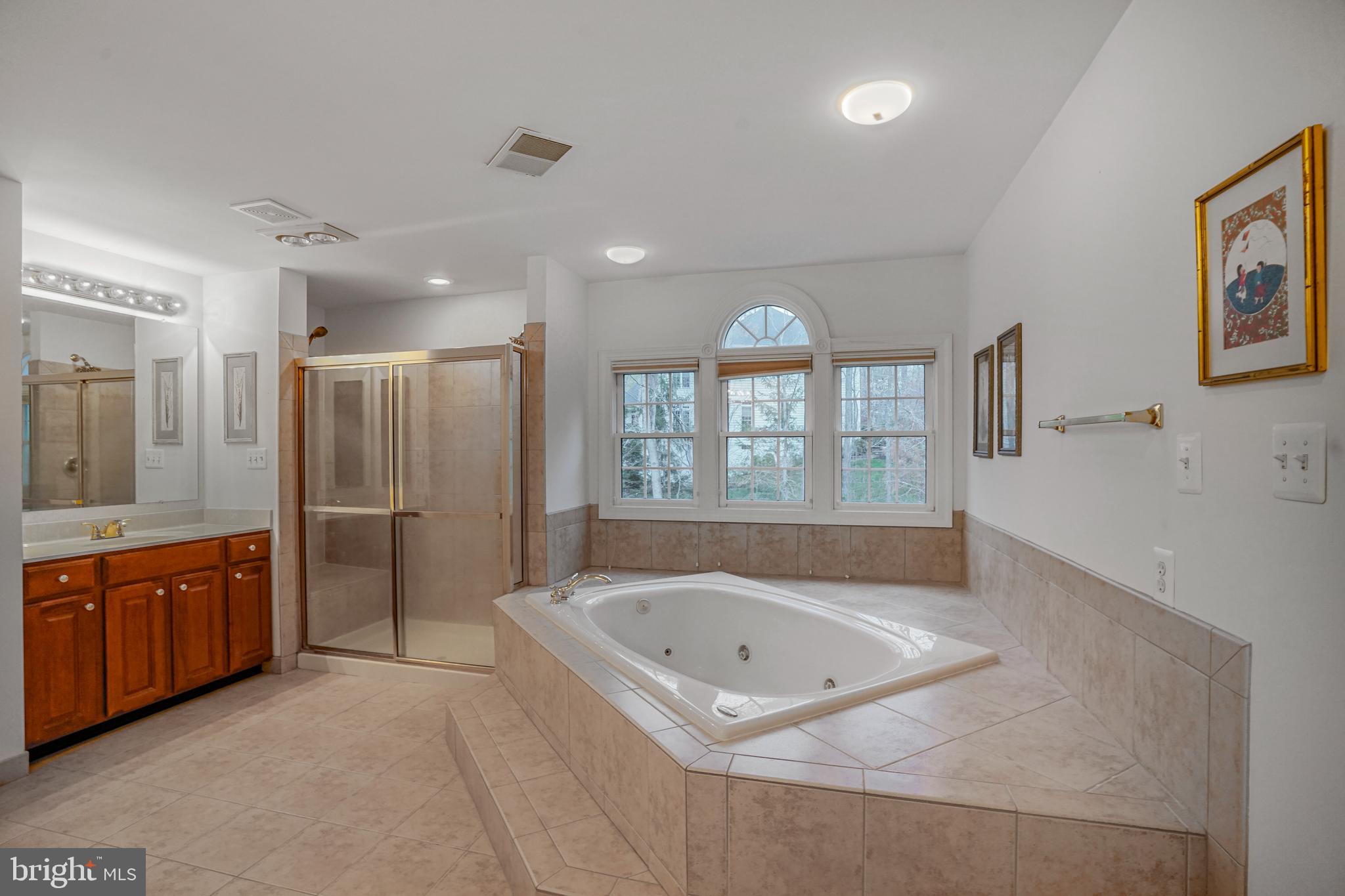 ESTATES AT ROSELAND - Residential