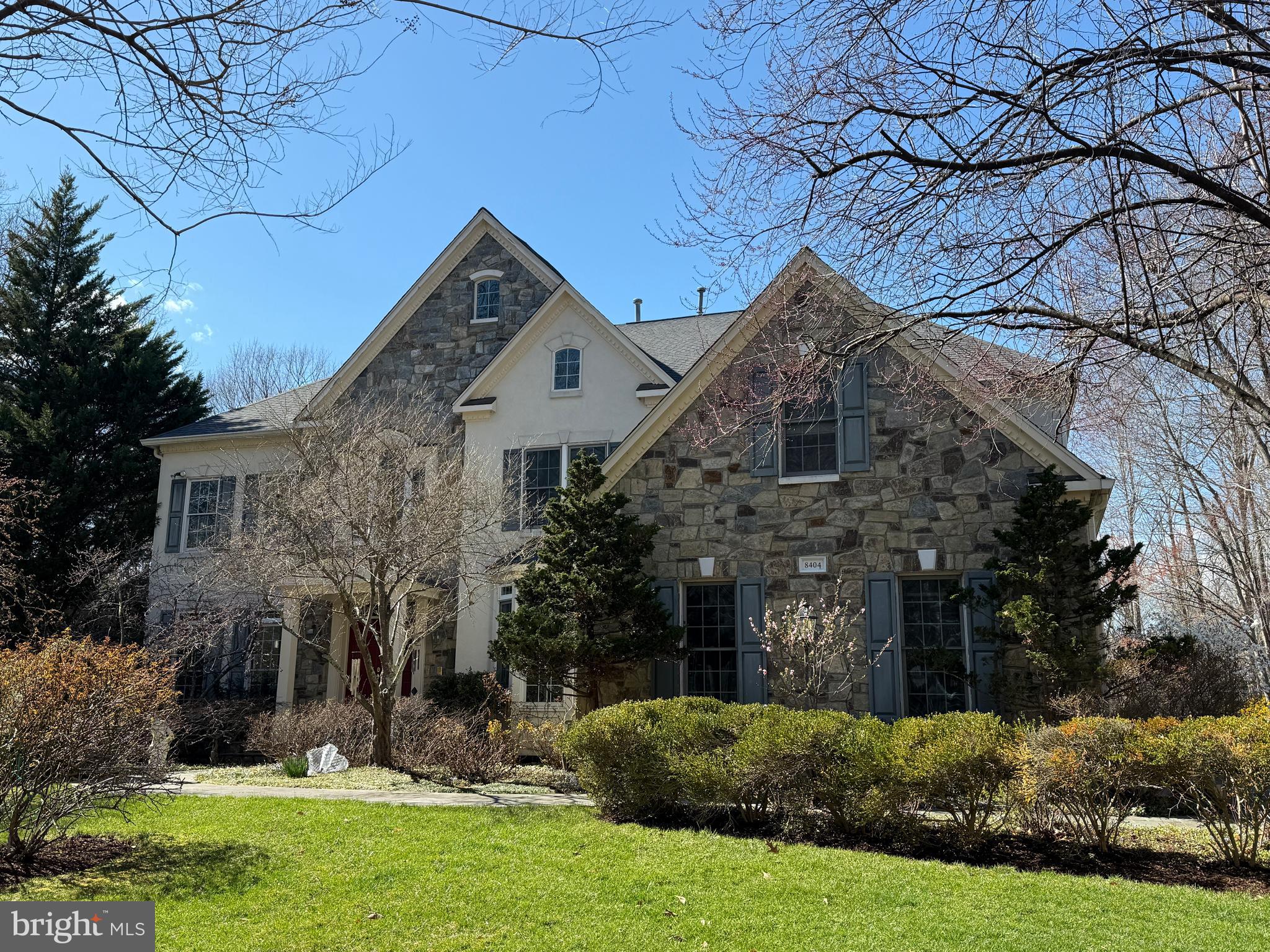 ESTATES AT ROSELAND - Residential