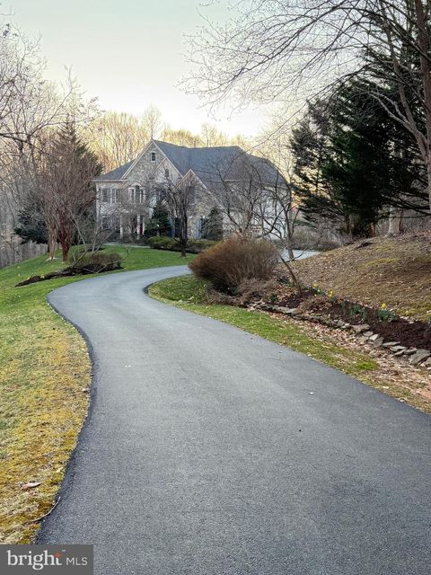 listing image 82