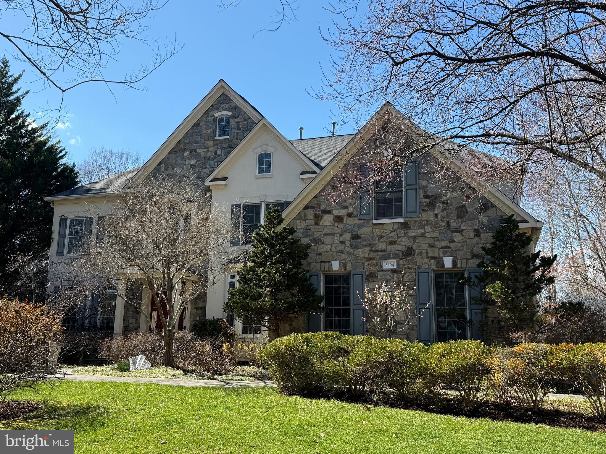 ESTATES AT ROSELAND - Residential