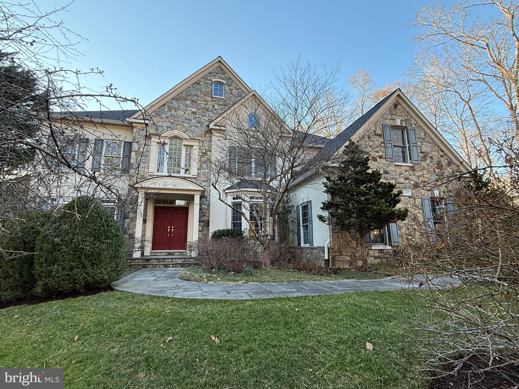 ESTATES AT ROSELAND - Residential