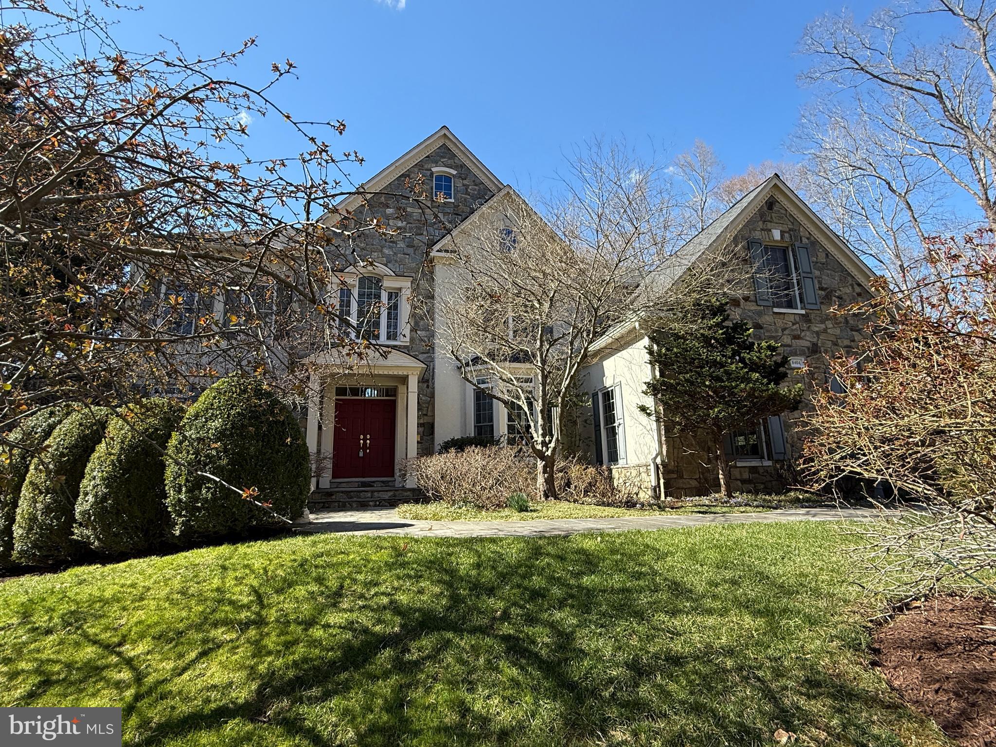 ESTATES AT ROSELAND - Residential