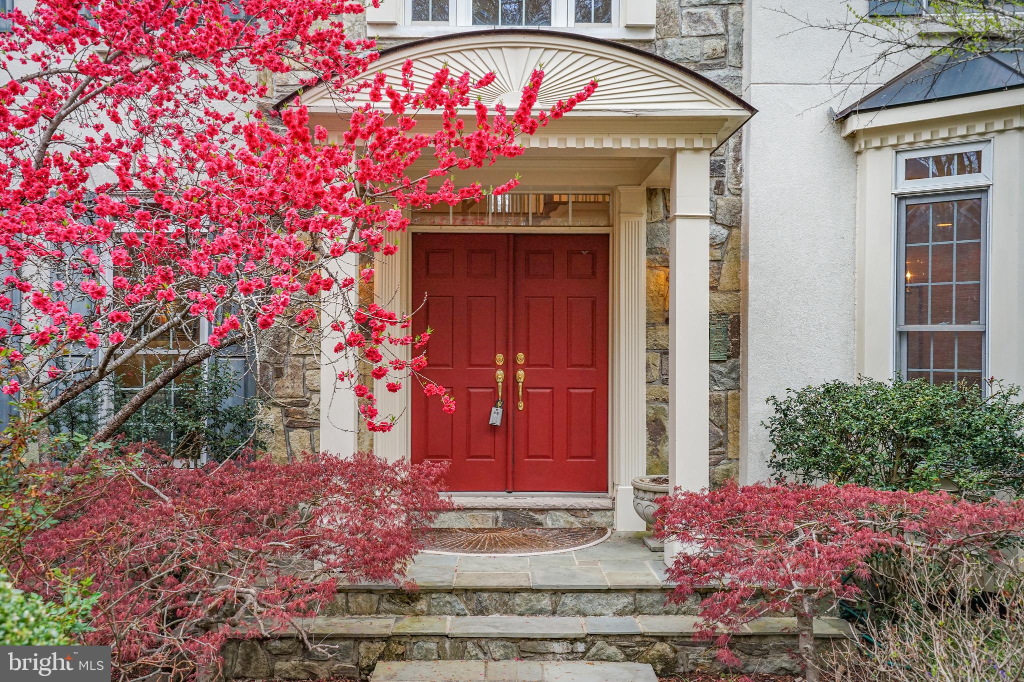 ESTATES AT ROSELAND - Residential