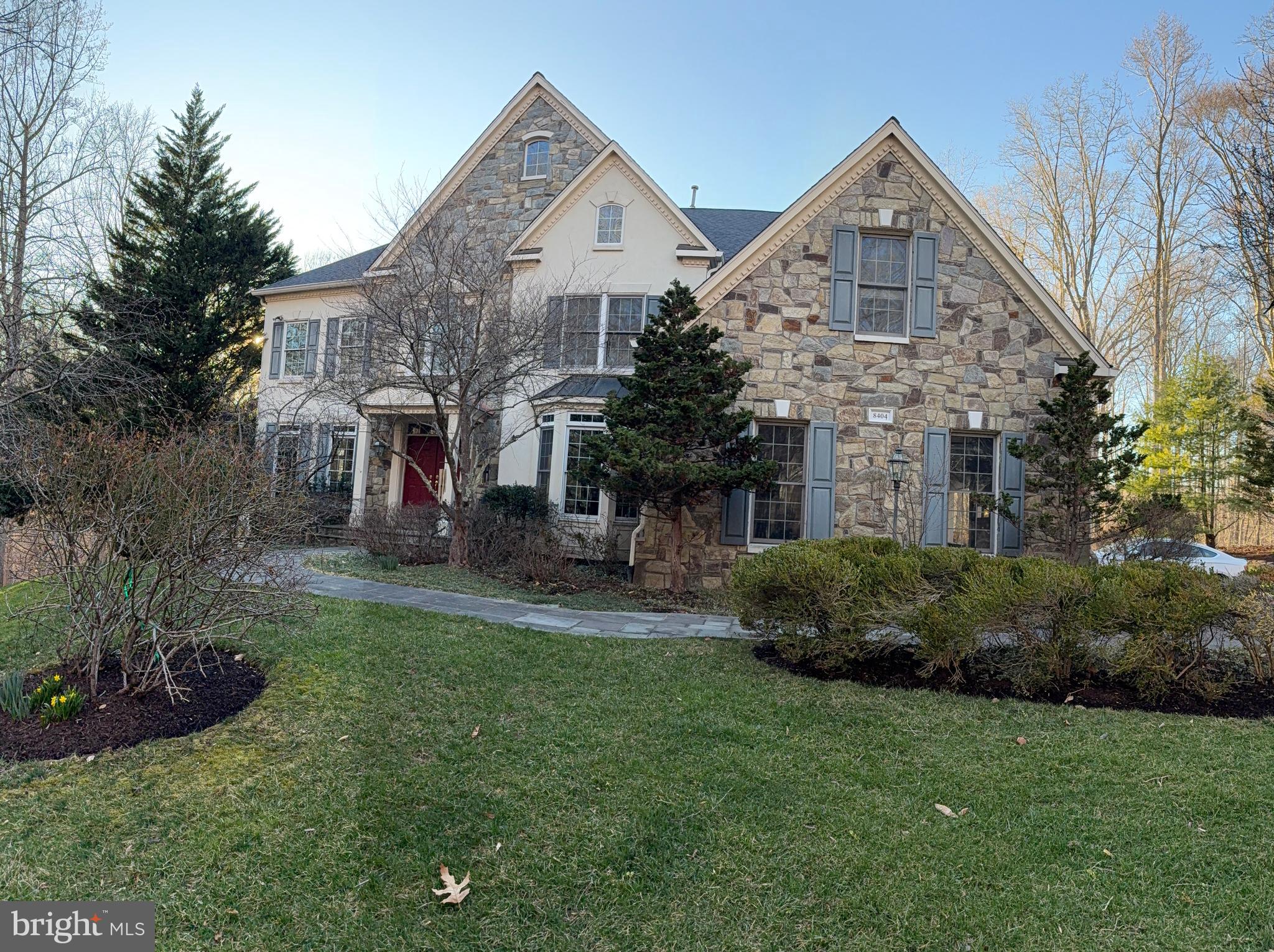 ESTATES AT ROSELAND - Residential