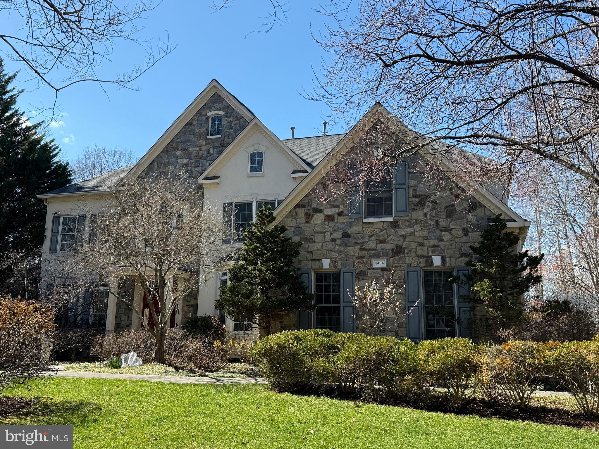 ESTATES AT ROSELAND - Residential