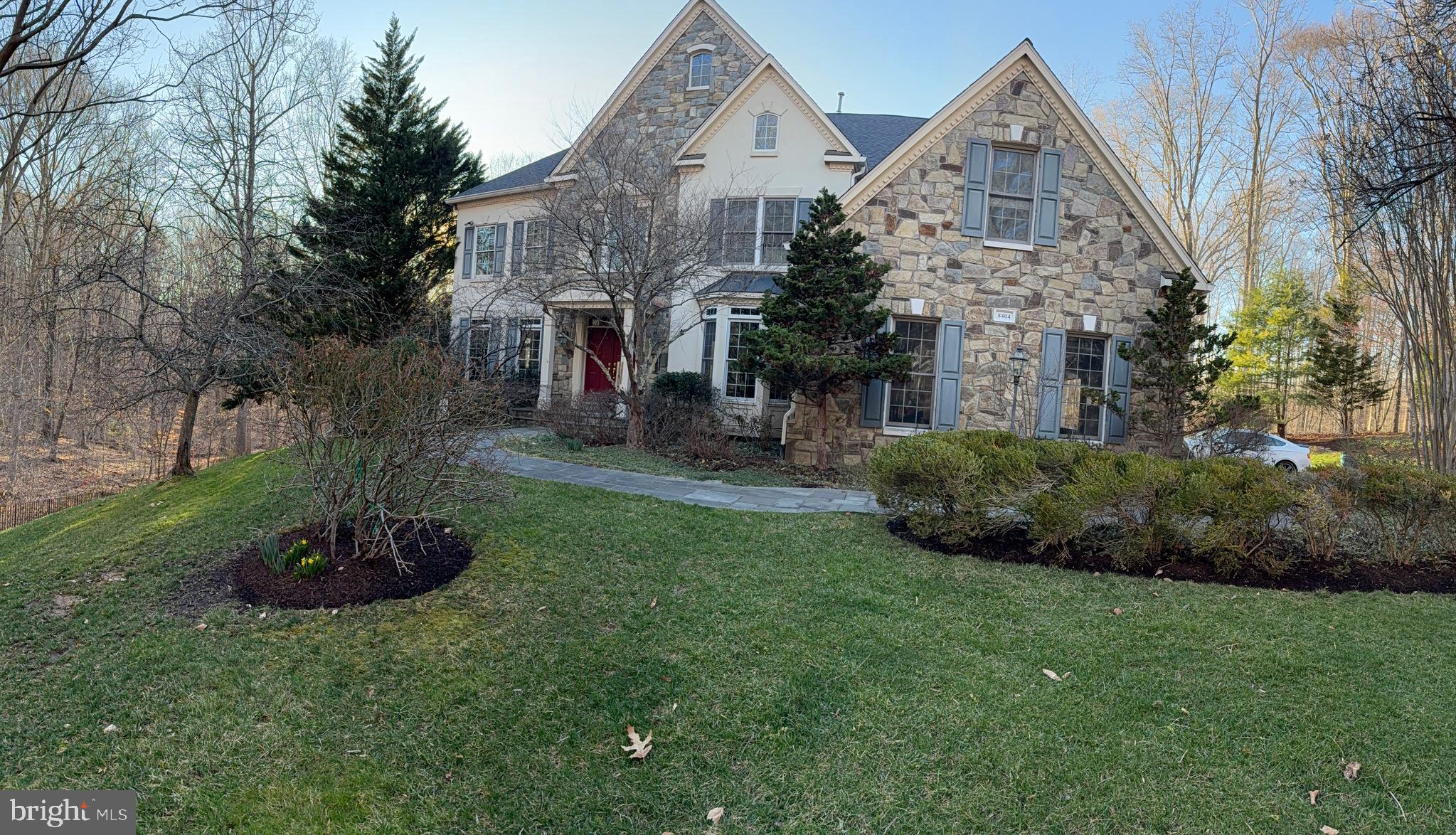 ESTATES AT ROSELAND - Residential