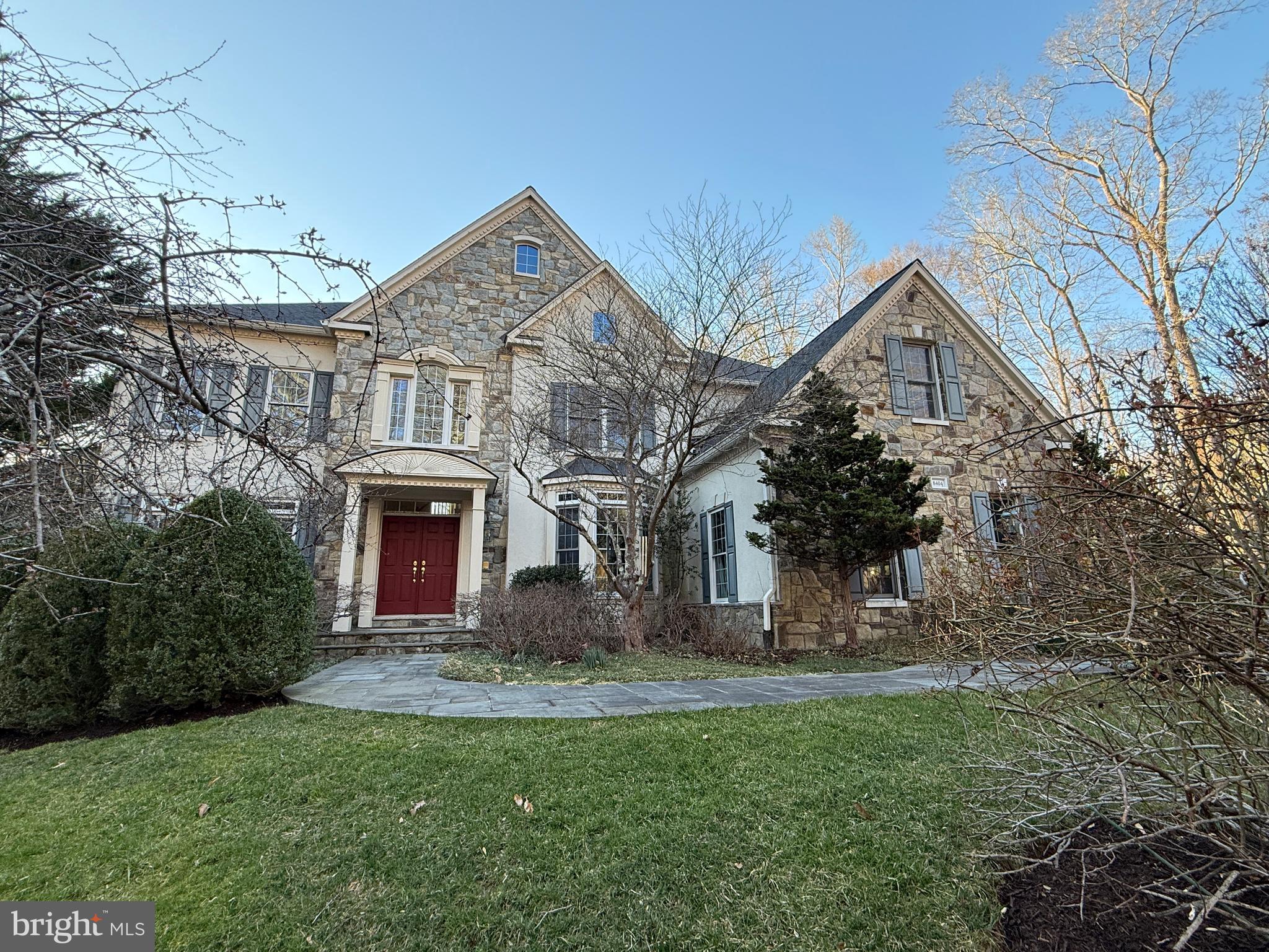 ESTATES AT ROSELAND - Residential