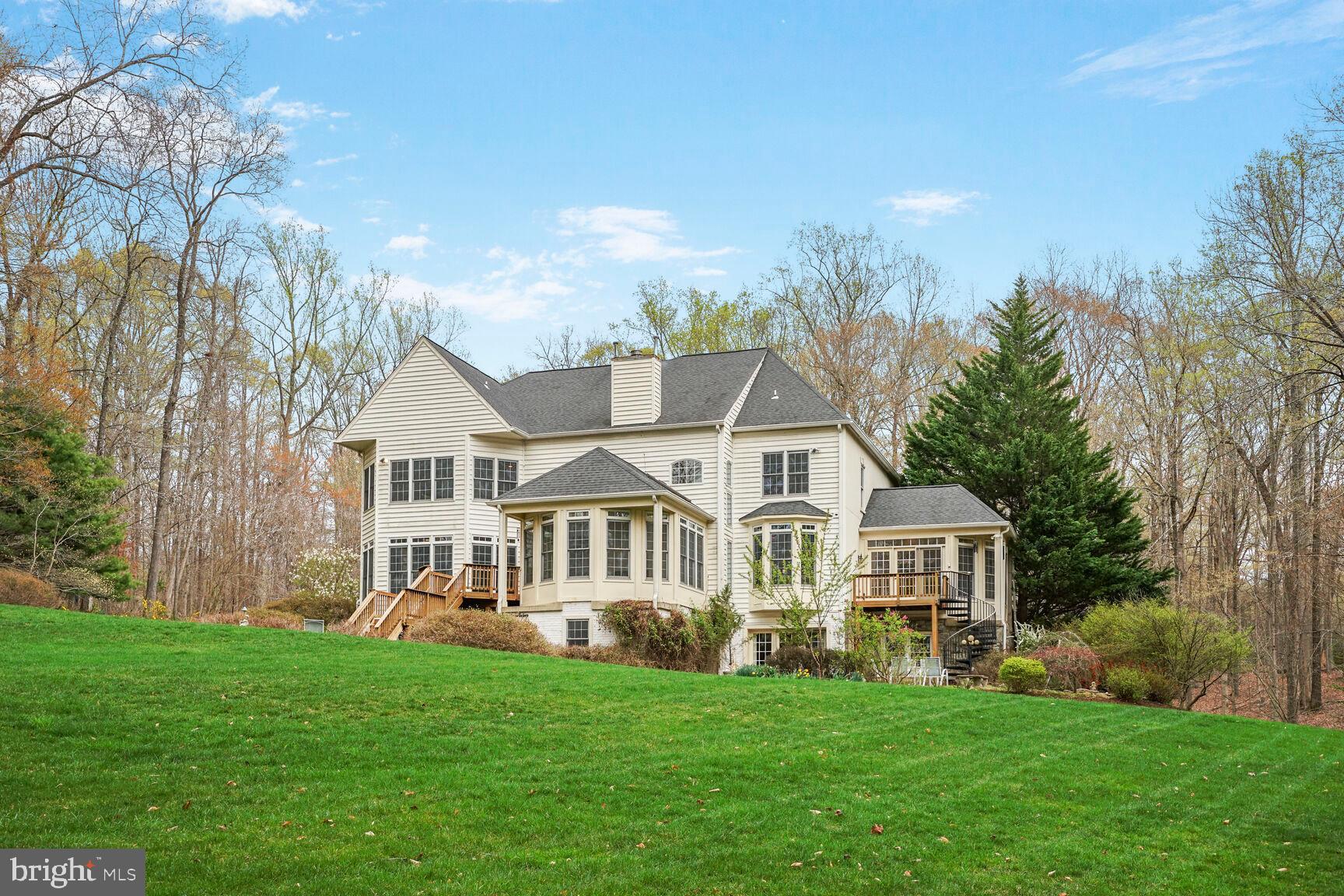 ESTATES AT ROSELAND - Residential