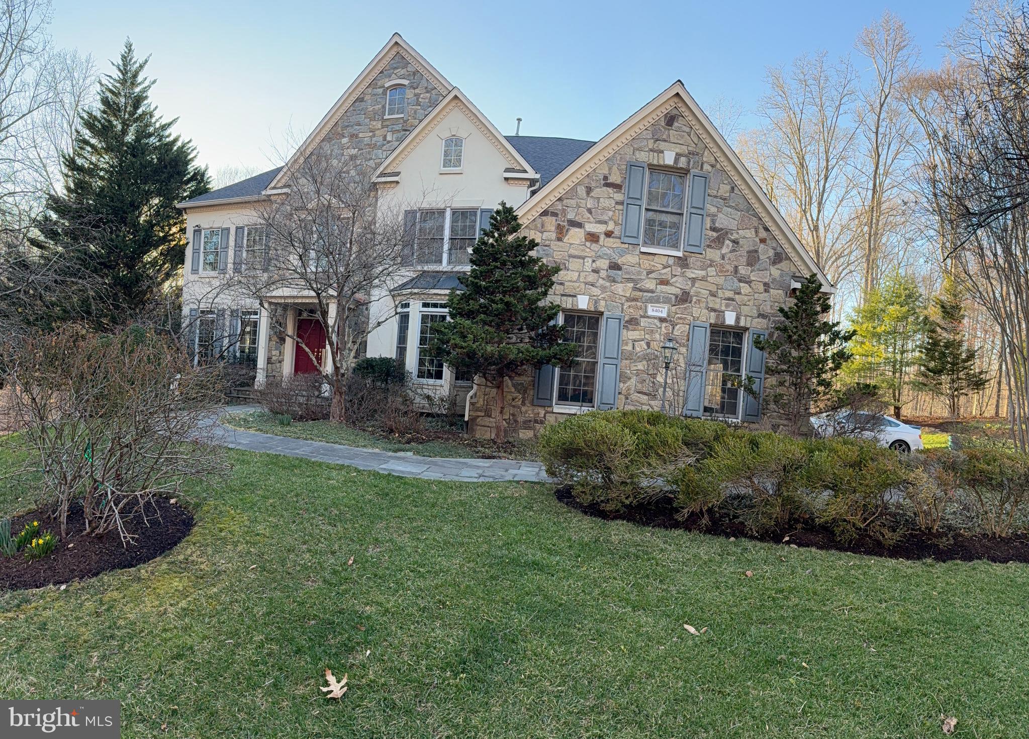 ESTATES AT ROSELAND - Residential