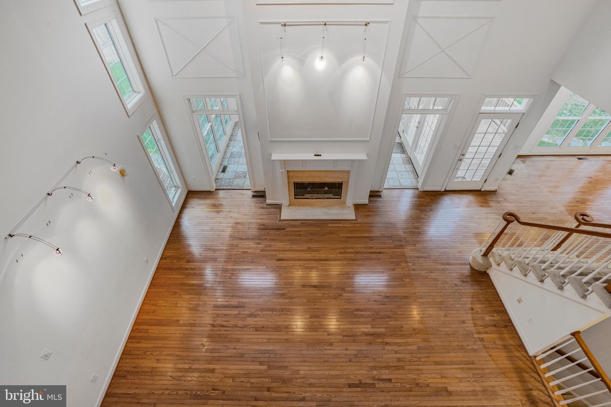 ESTATES AT ROSELAND - Residential