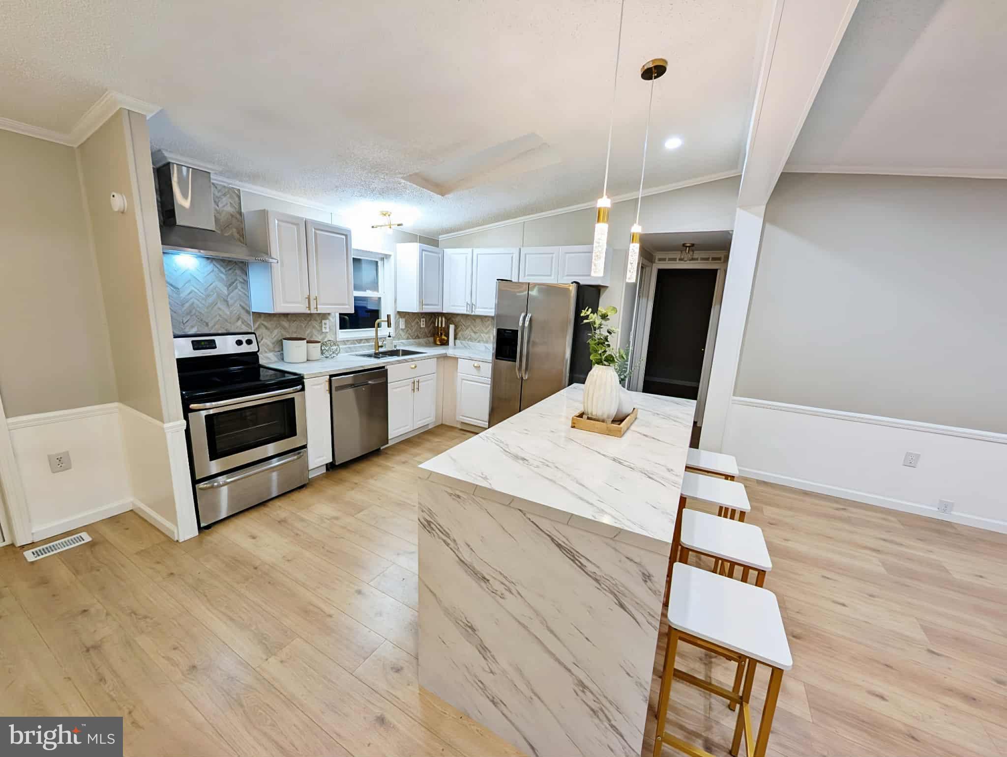 45895 S POTEAT COURT