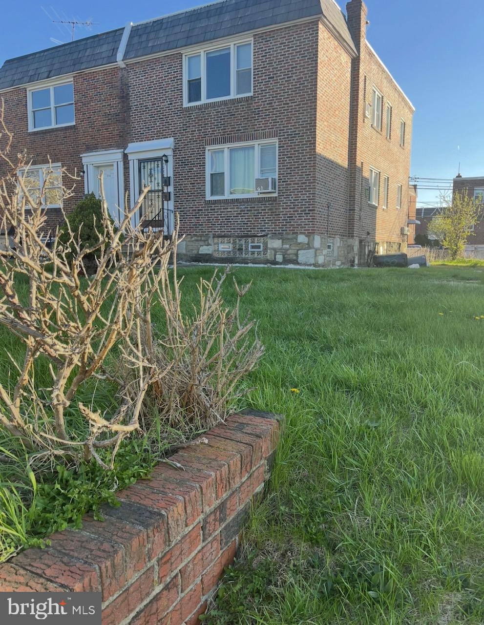 1208 ENGLEWOOD STREET