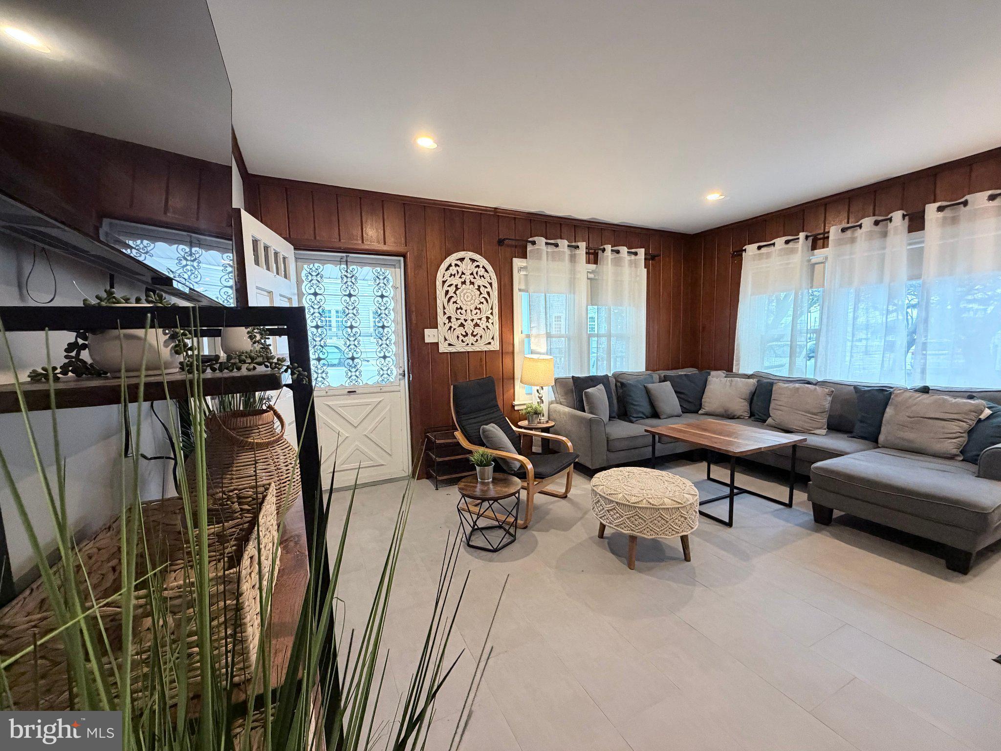 1407 N SAINT LOUIS AVENUE 1