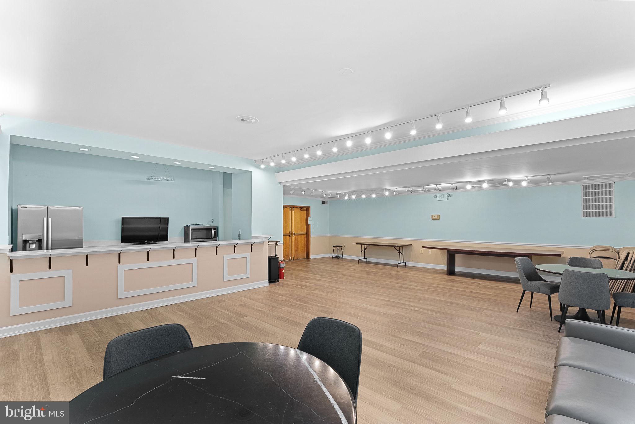 PAVILION ON THE PARK - Residential