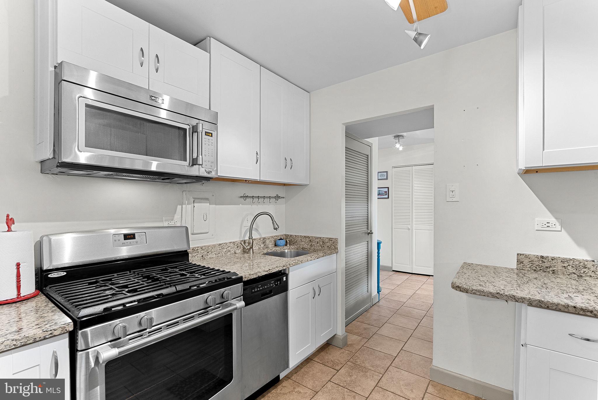 PAVILION ON THE PARK - Residential