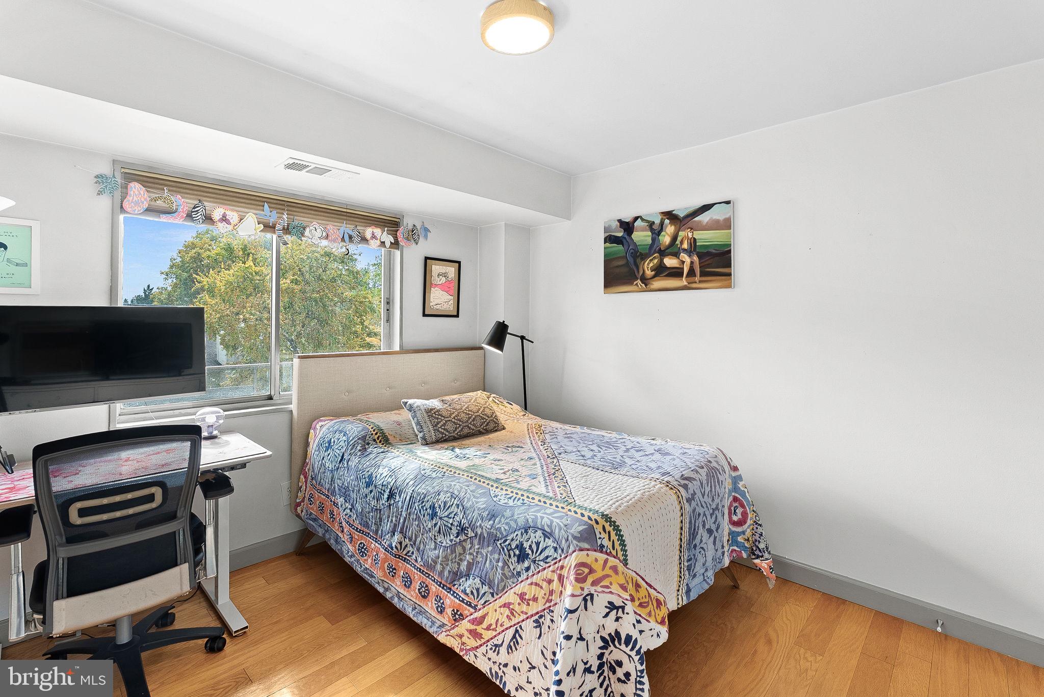 PAVILION ON THE PARK - Residential