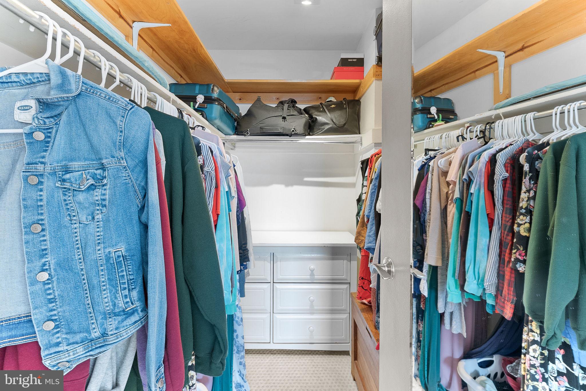 PAVILION ON THE PARK - Residential