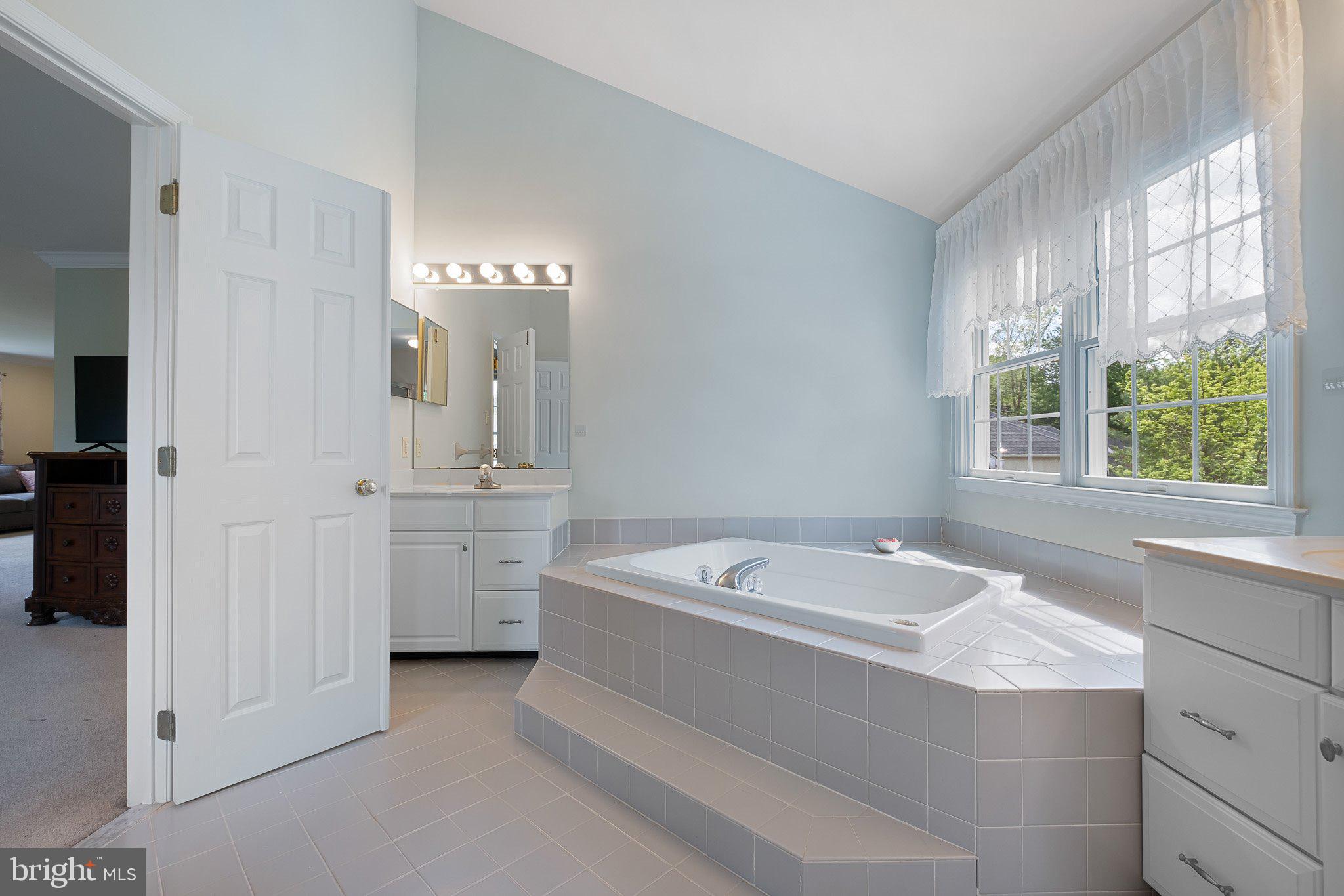 GARNET VALLEY WOODS - Residential