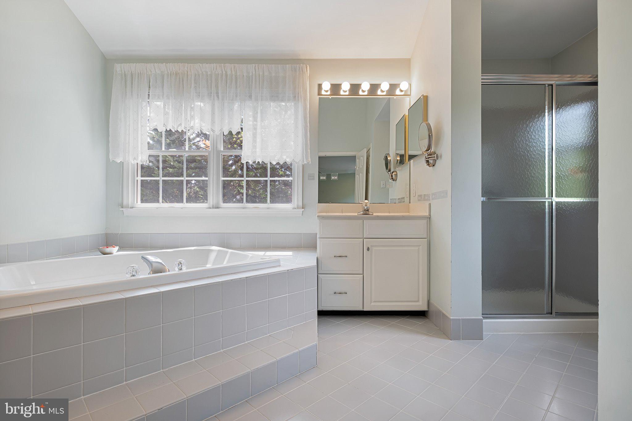 GARNET VALLEY WOODS - Residential