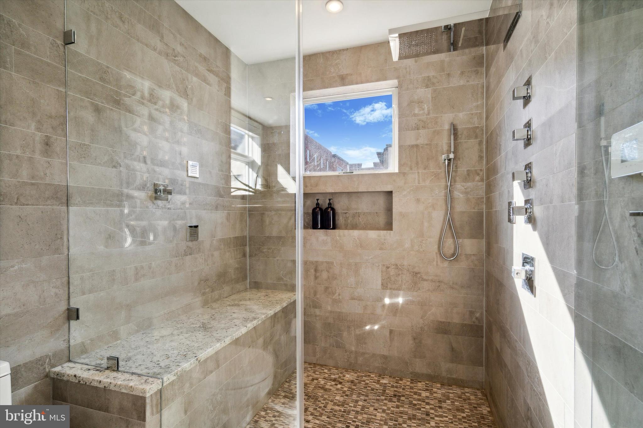 OLD CITY - Residential