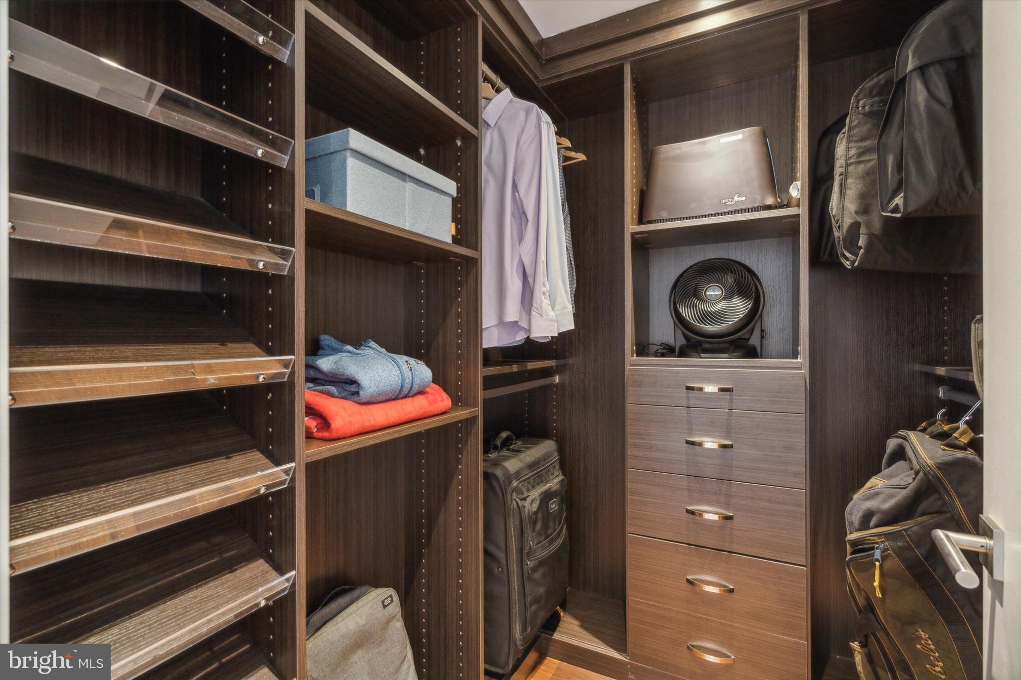 OLD CITY - Residential