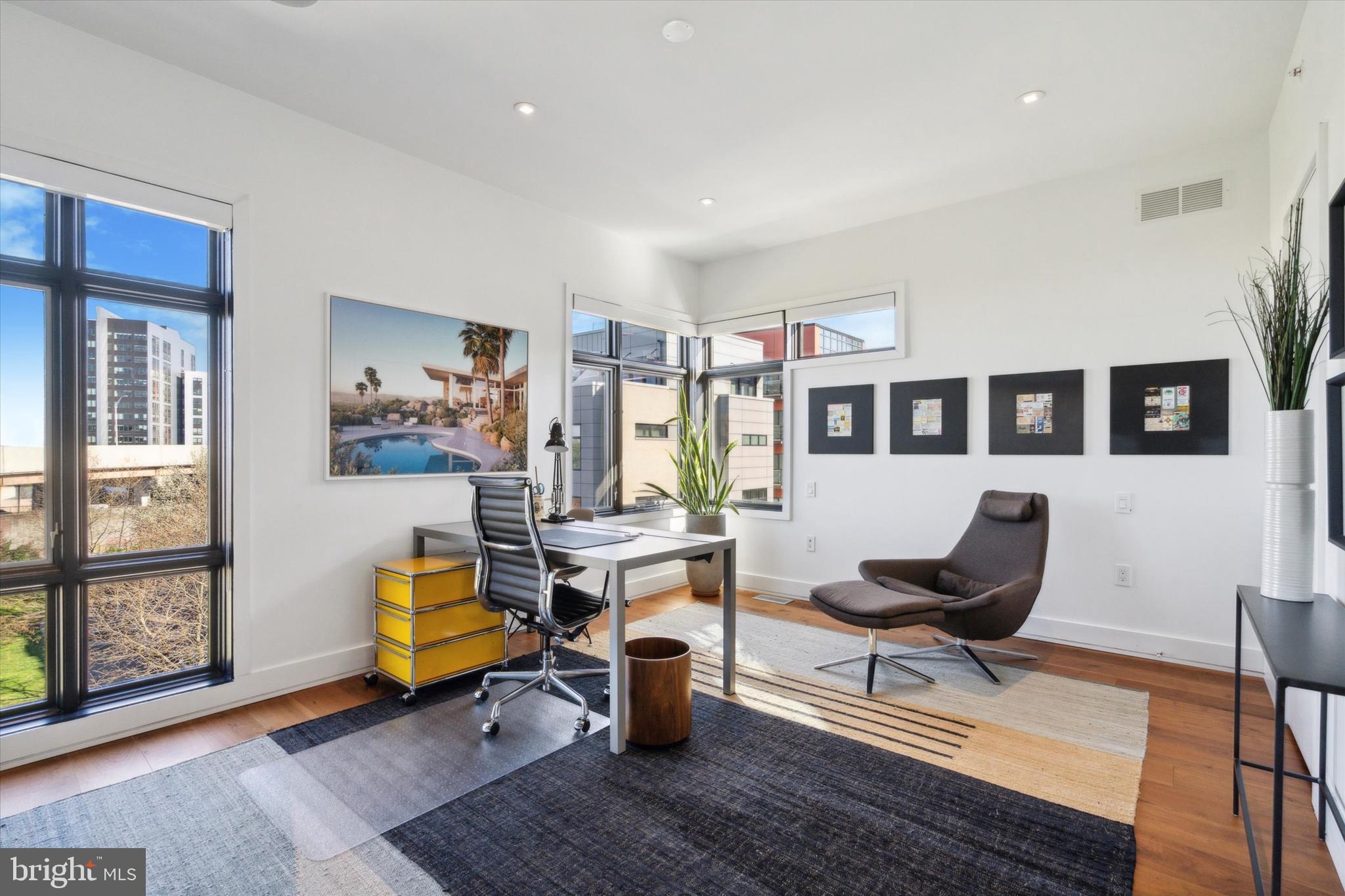 OLD CITY - Residential