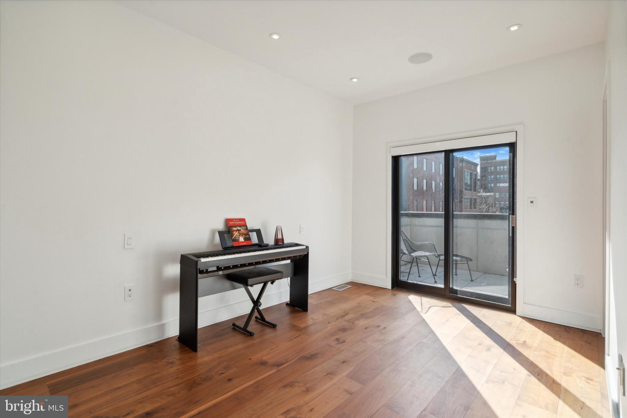 OLD CITY - Residential