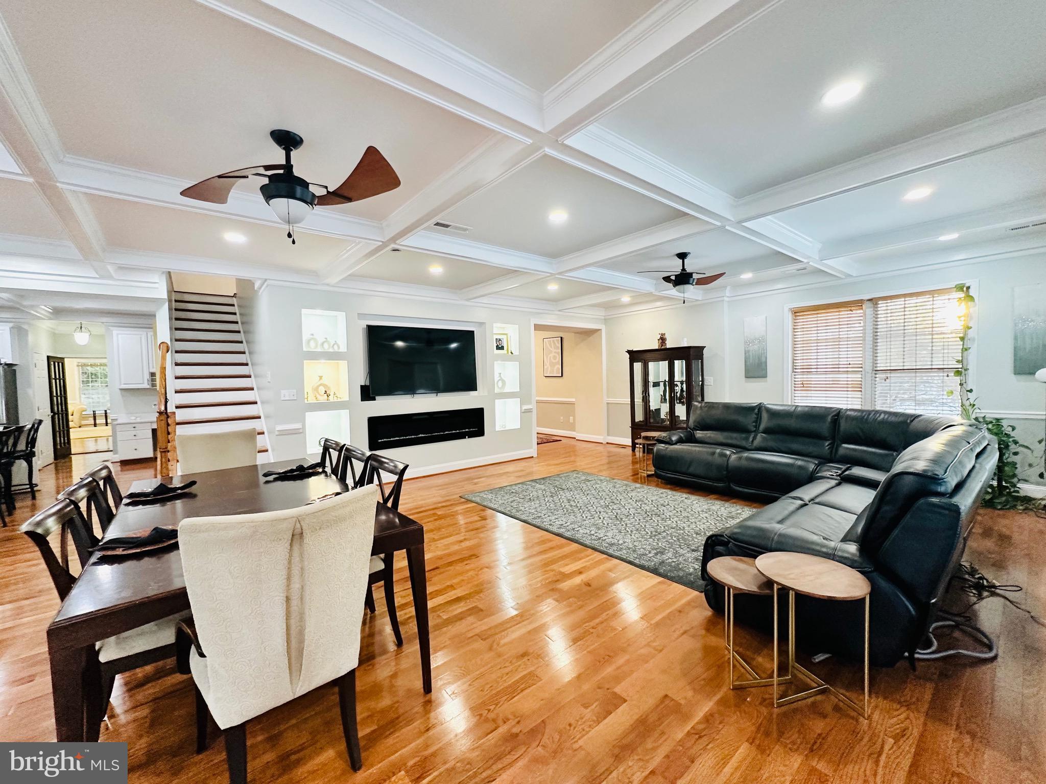 VALLEY HILLS - Residential