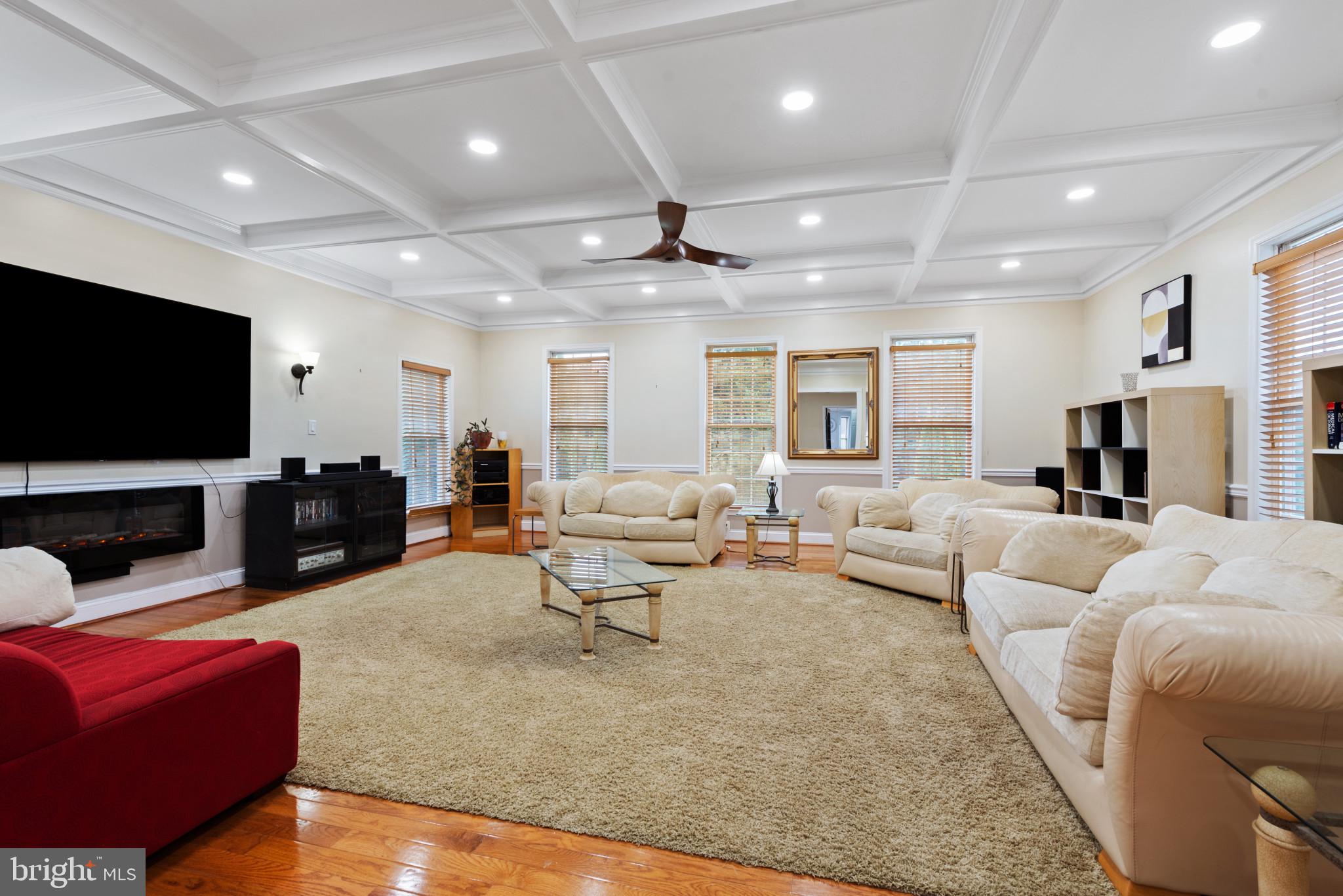 VALLEY HILLS - Residential