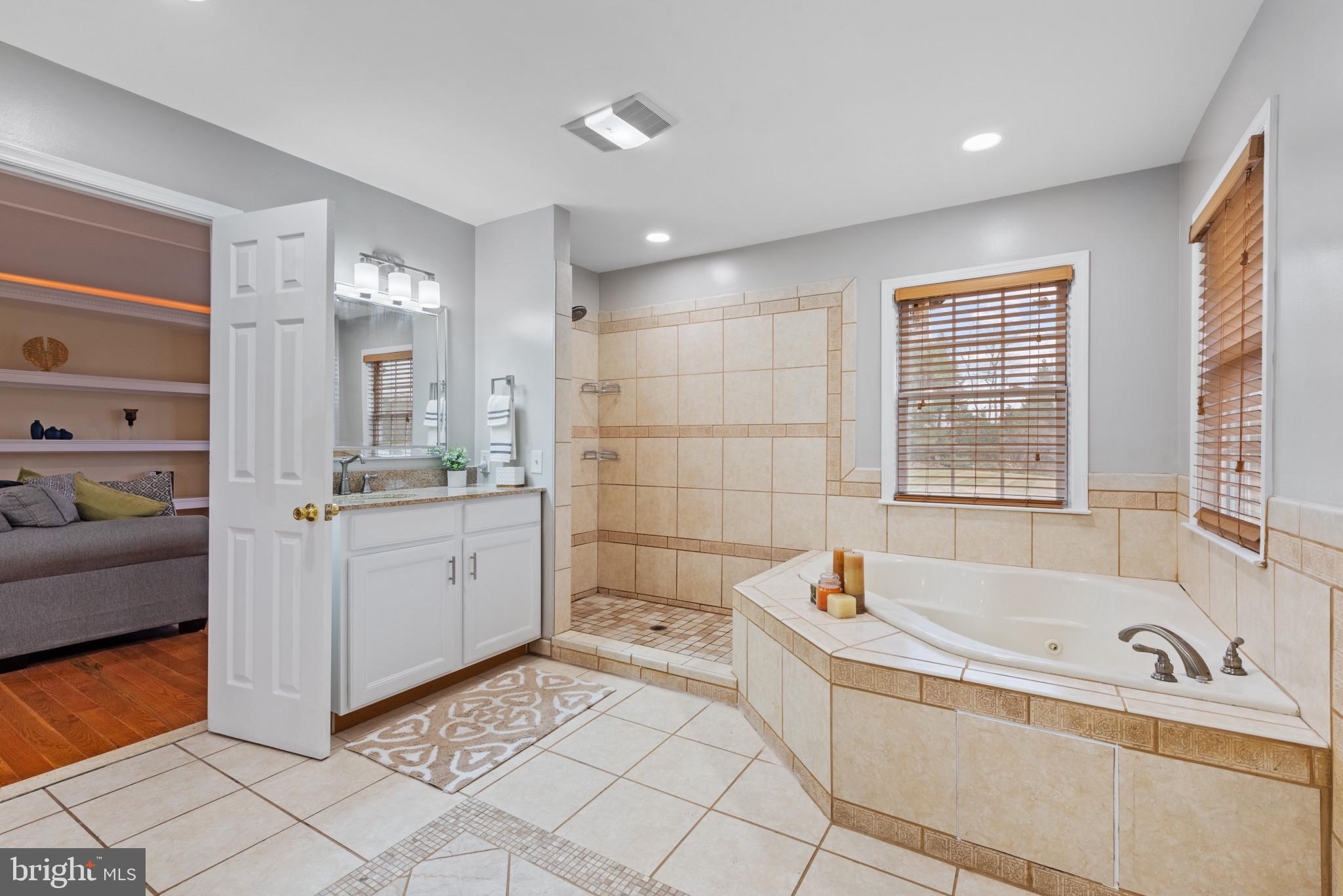 VALLEY HILLS - Residential