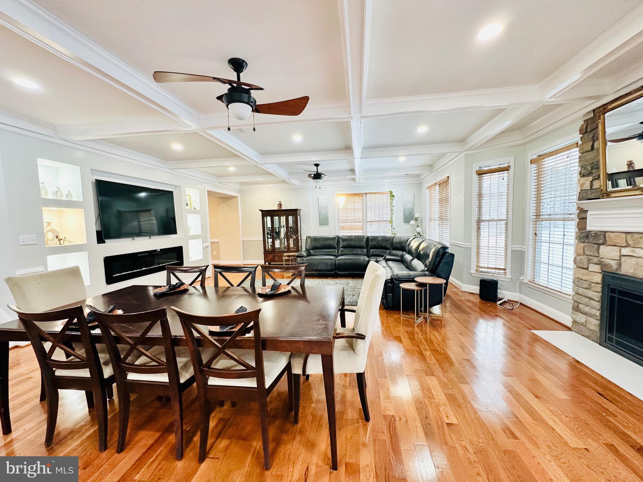 VALLEY HILLS - Residential