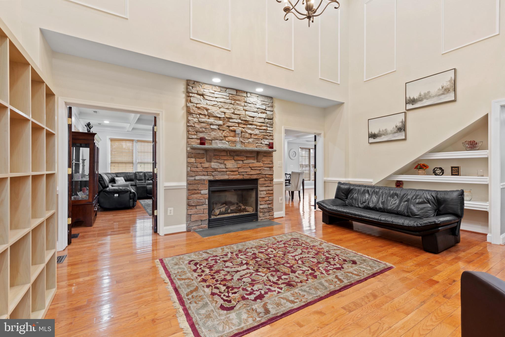 VALLEY HILLS - Residential