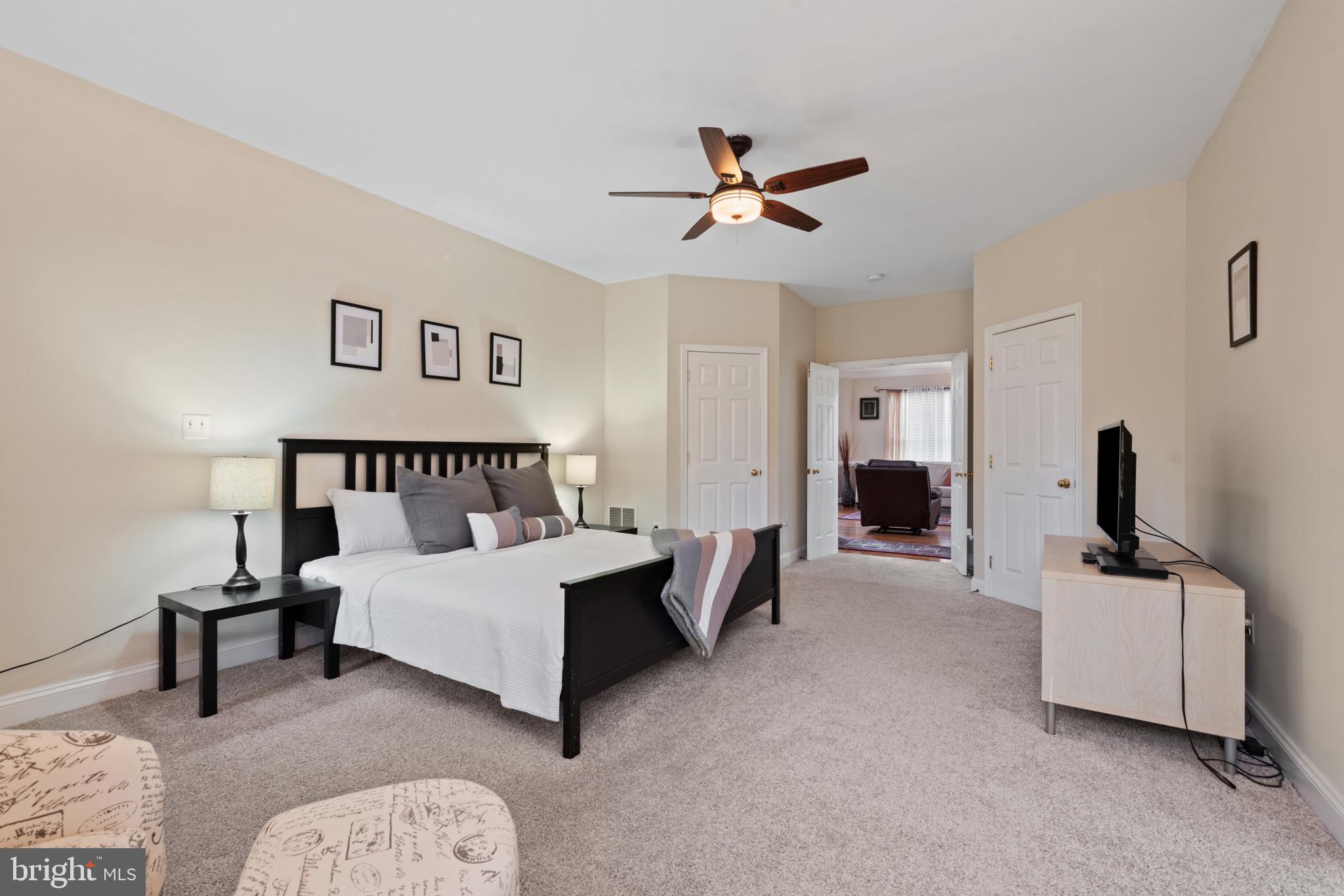 VALLEY HILLS - Residential