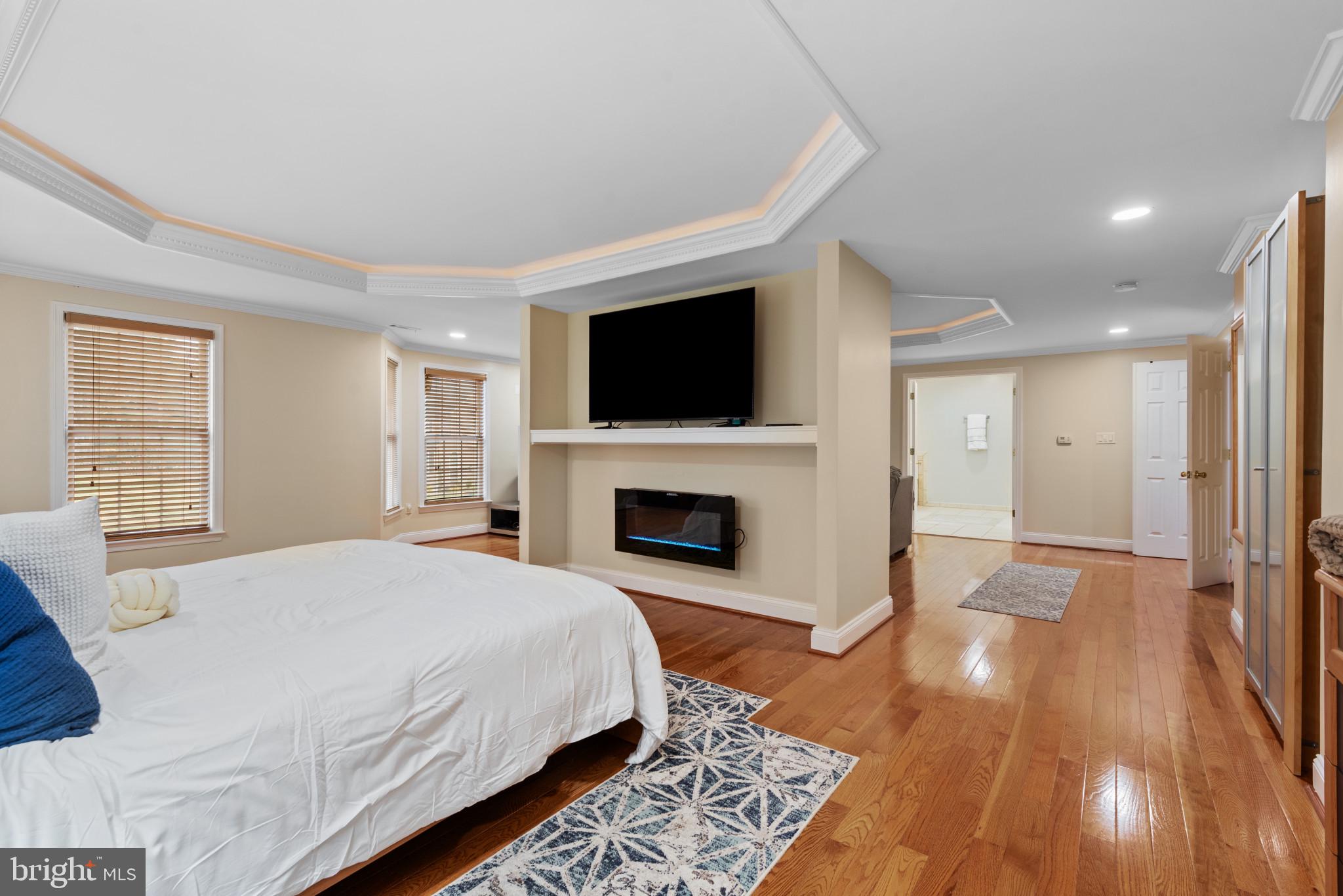 VALLEY HILLS - Residential