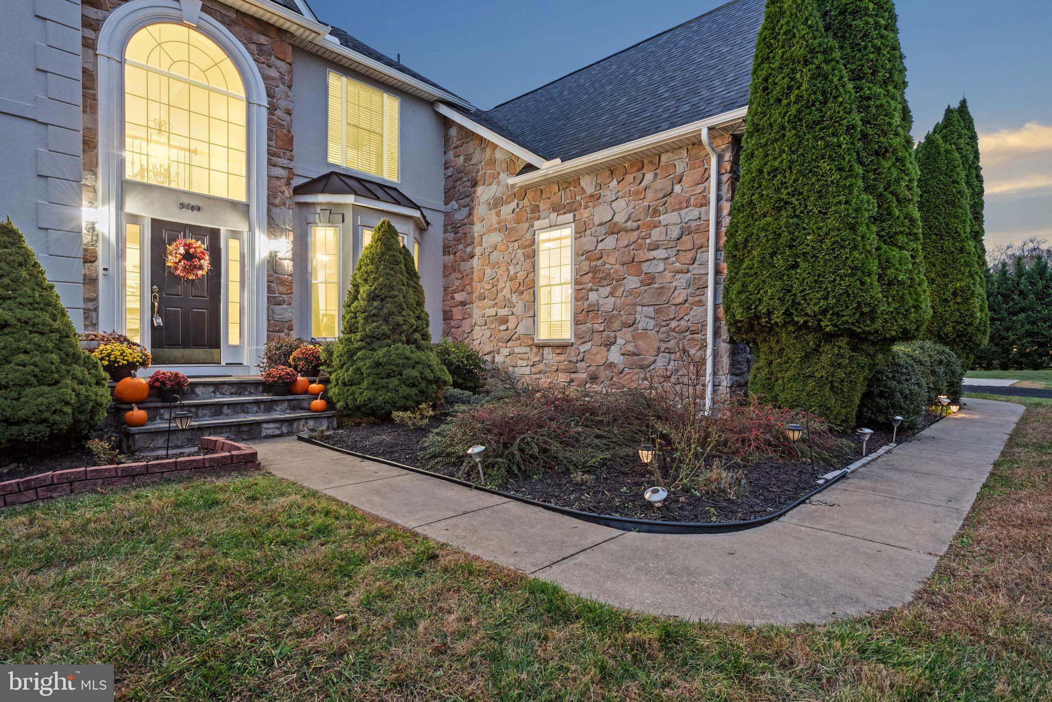 VALLEY HILLS - Residential