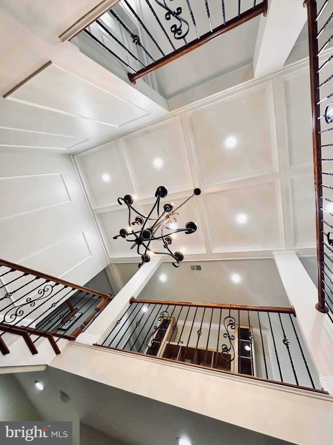 VALLEY HILLS - Residential