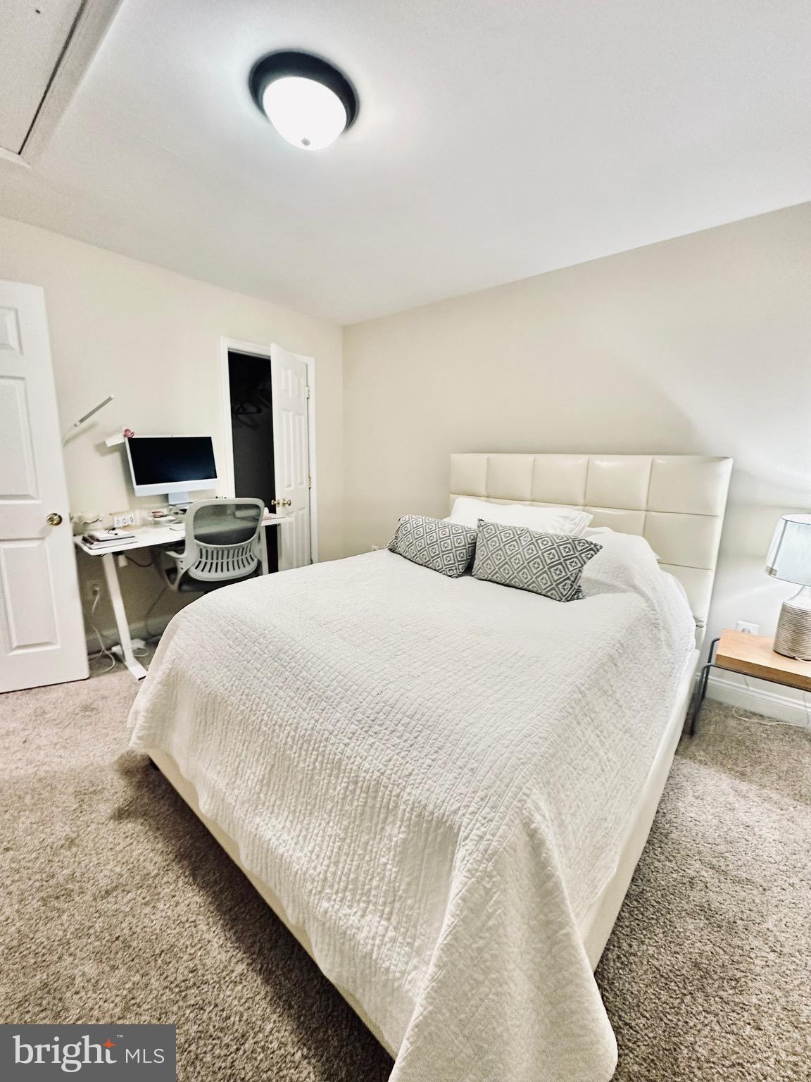 VALLEY HILLS - Residential