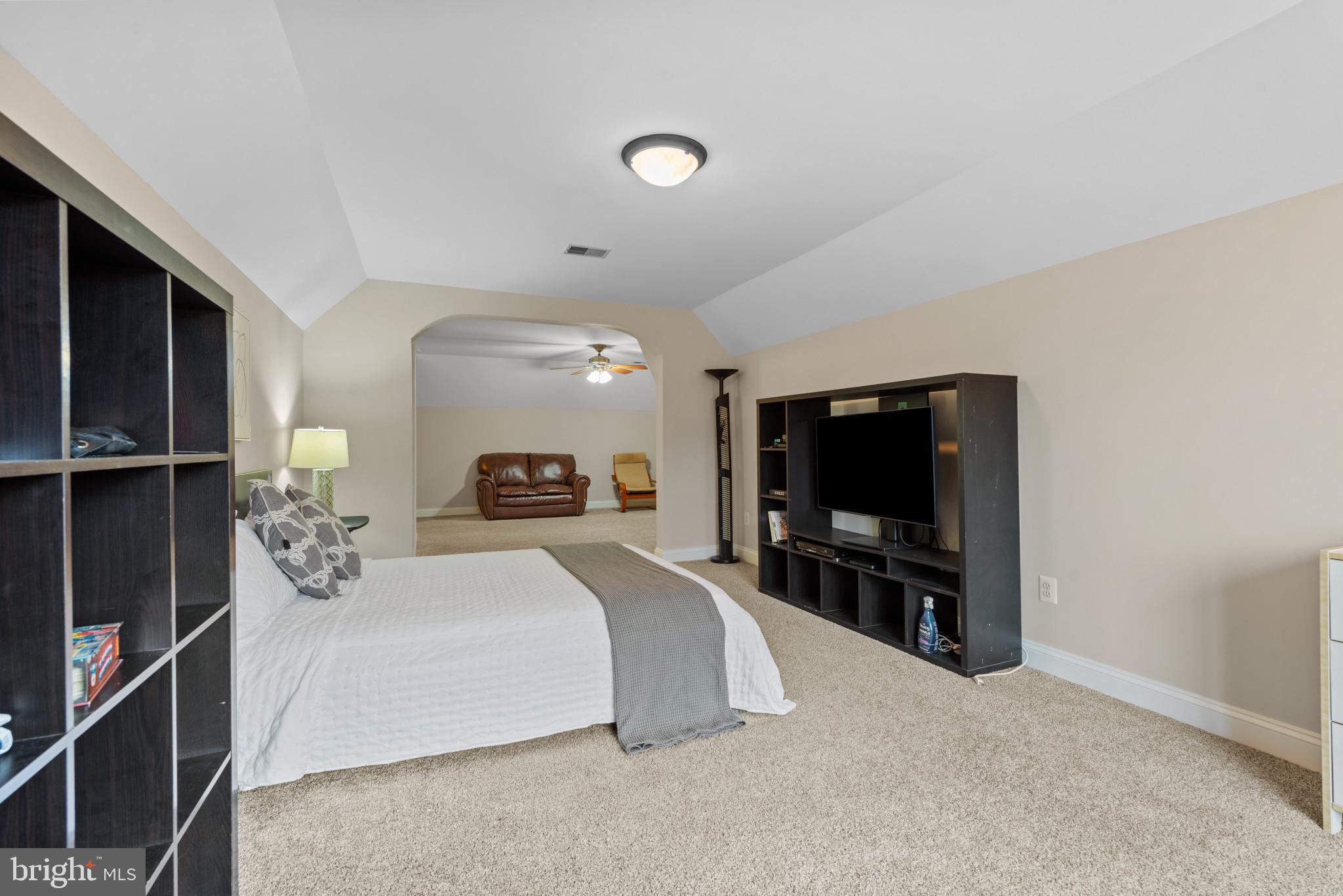 VALLEY HILLS - Residential