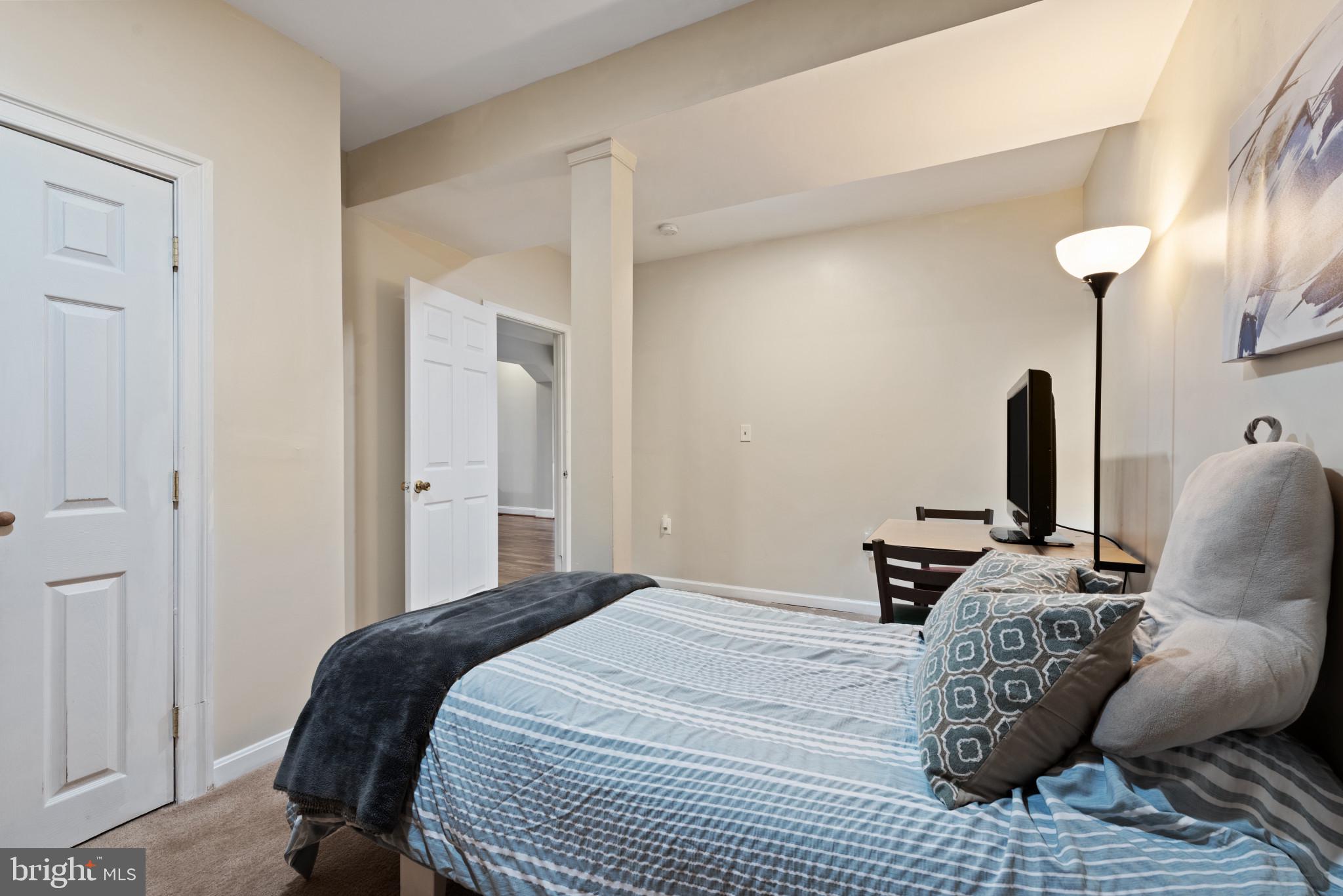 VALLEY HILLS - Residential