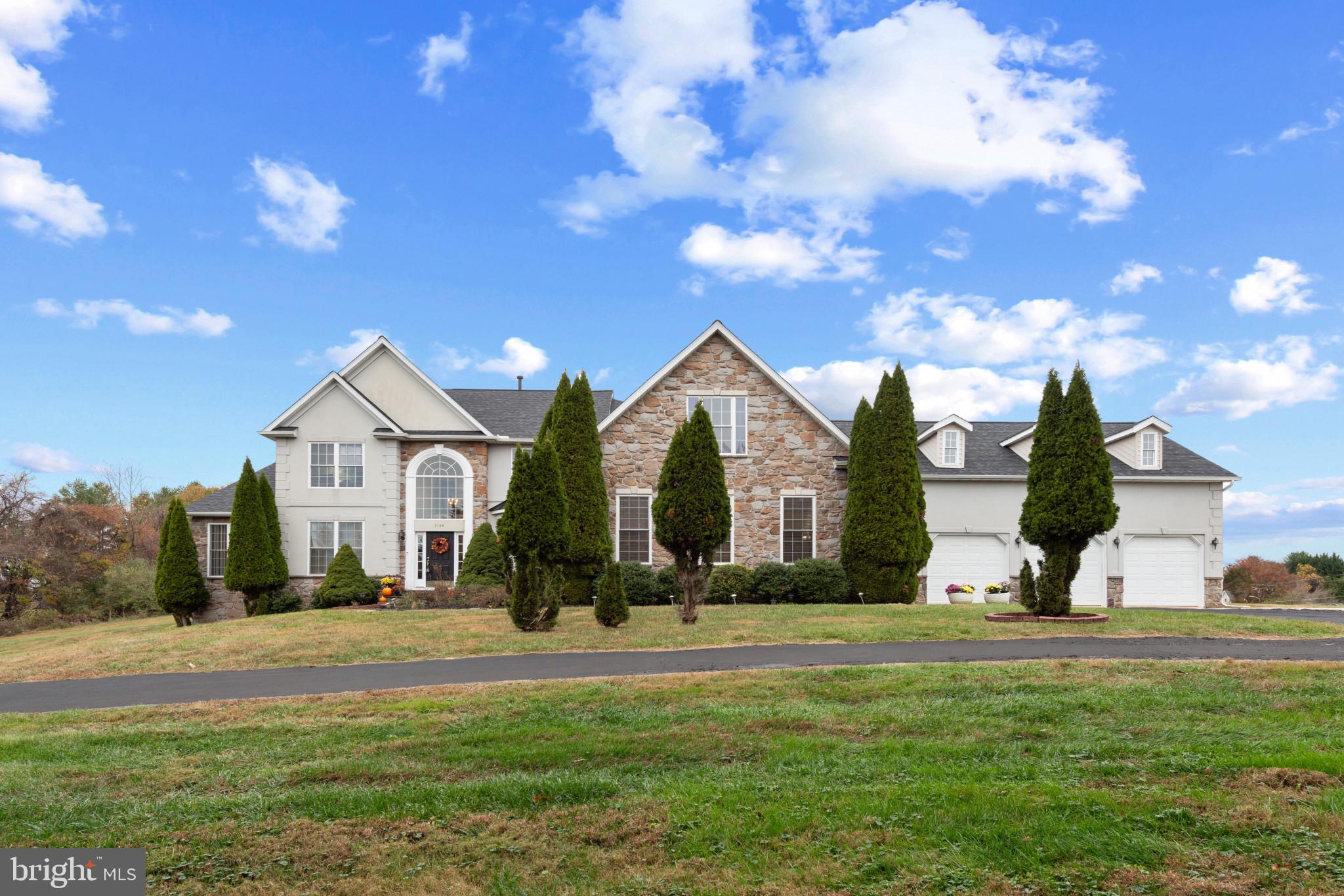 VALLEY HILLS - Residential