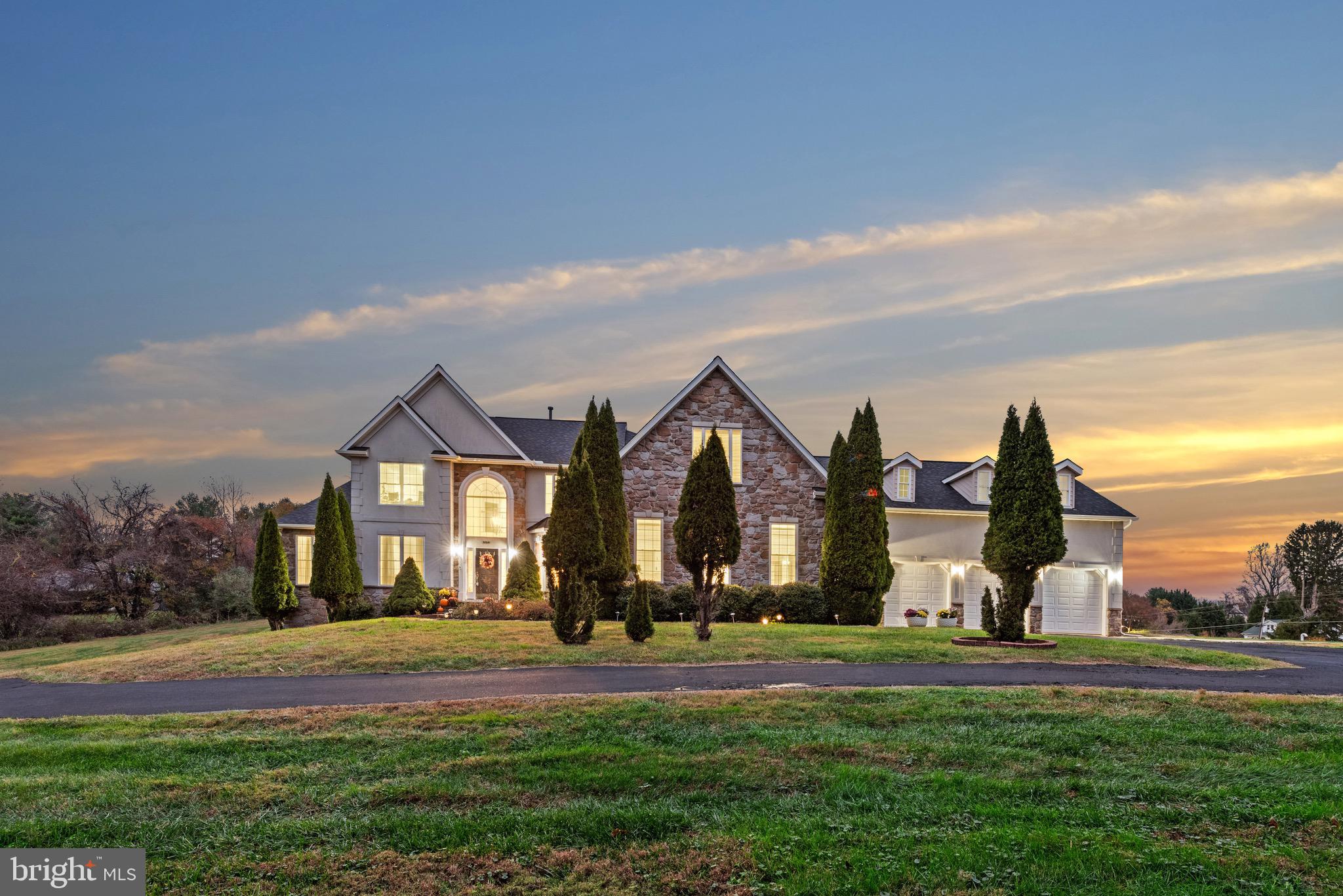 VALLEY HILLS - Residential