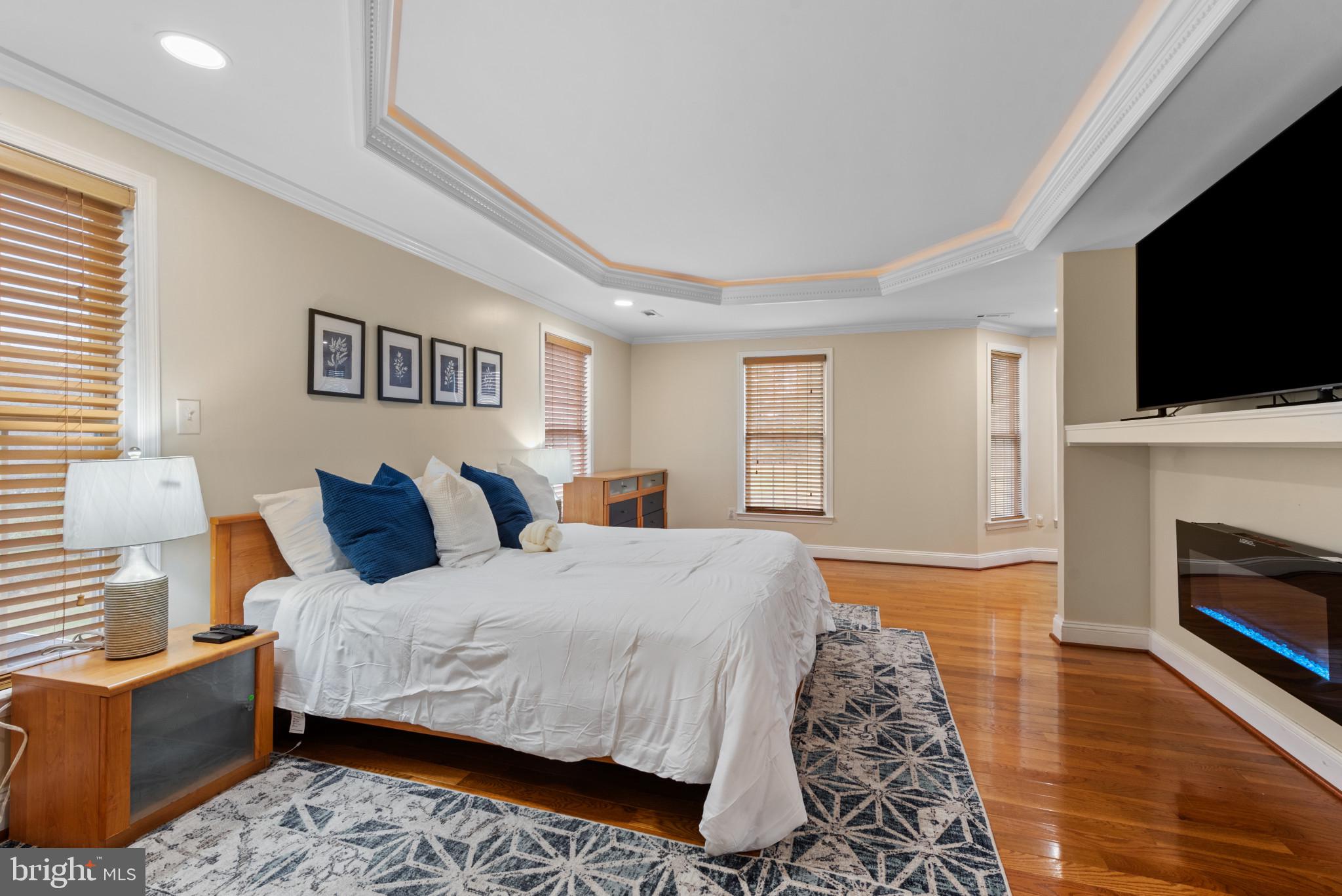 VALLEY HILLS - Residential