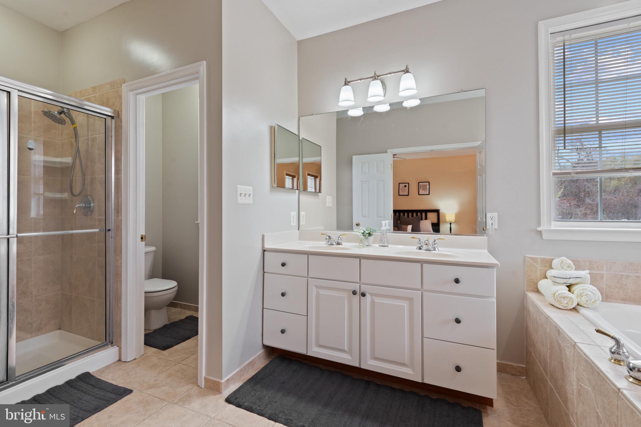 VALLEY HILLS - Residential