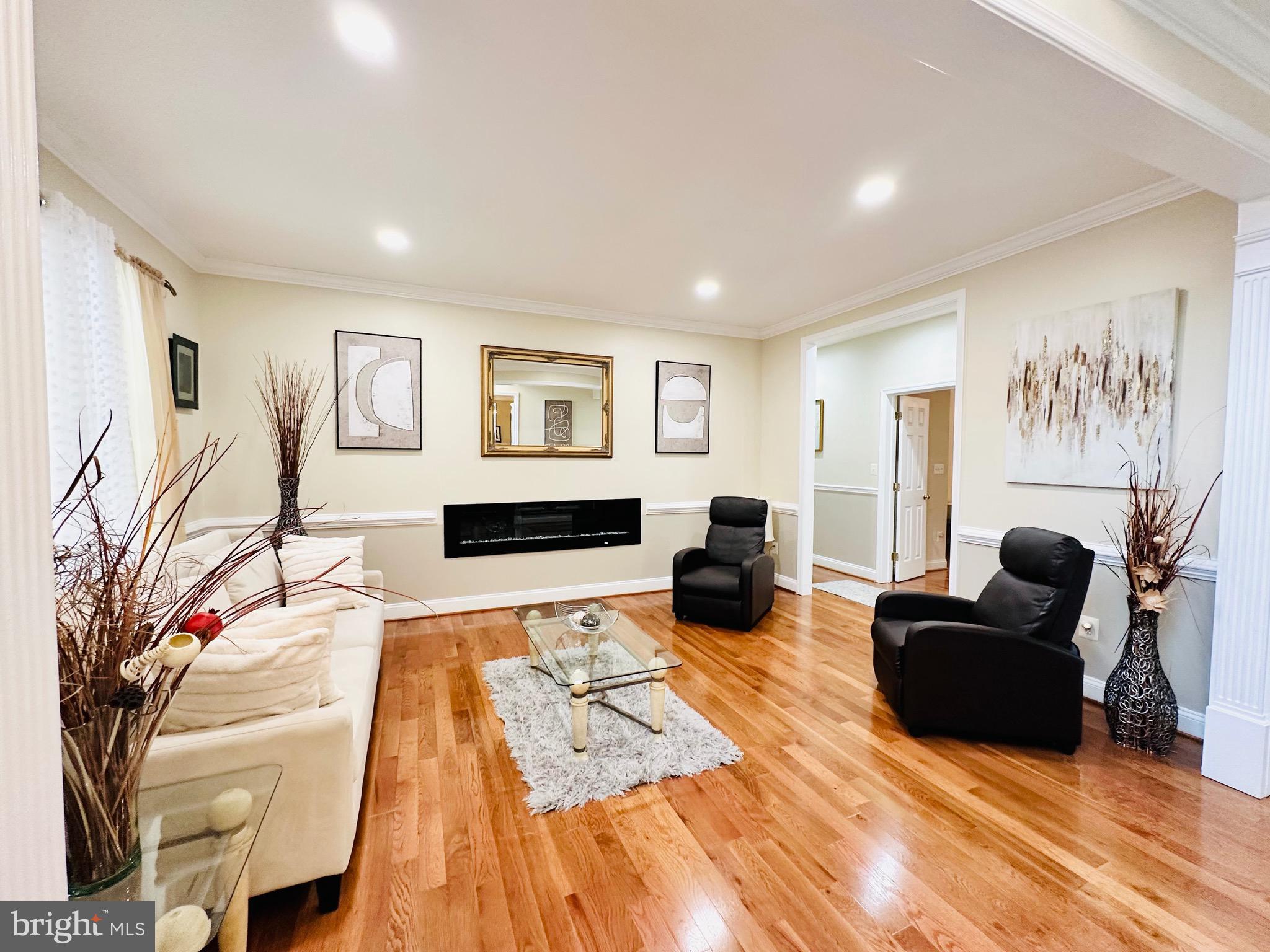 VALLEY HILLS - Residential